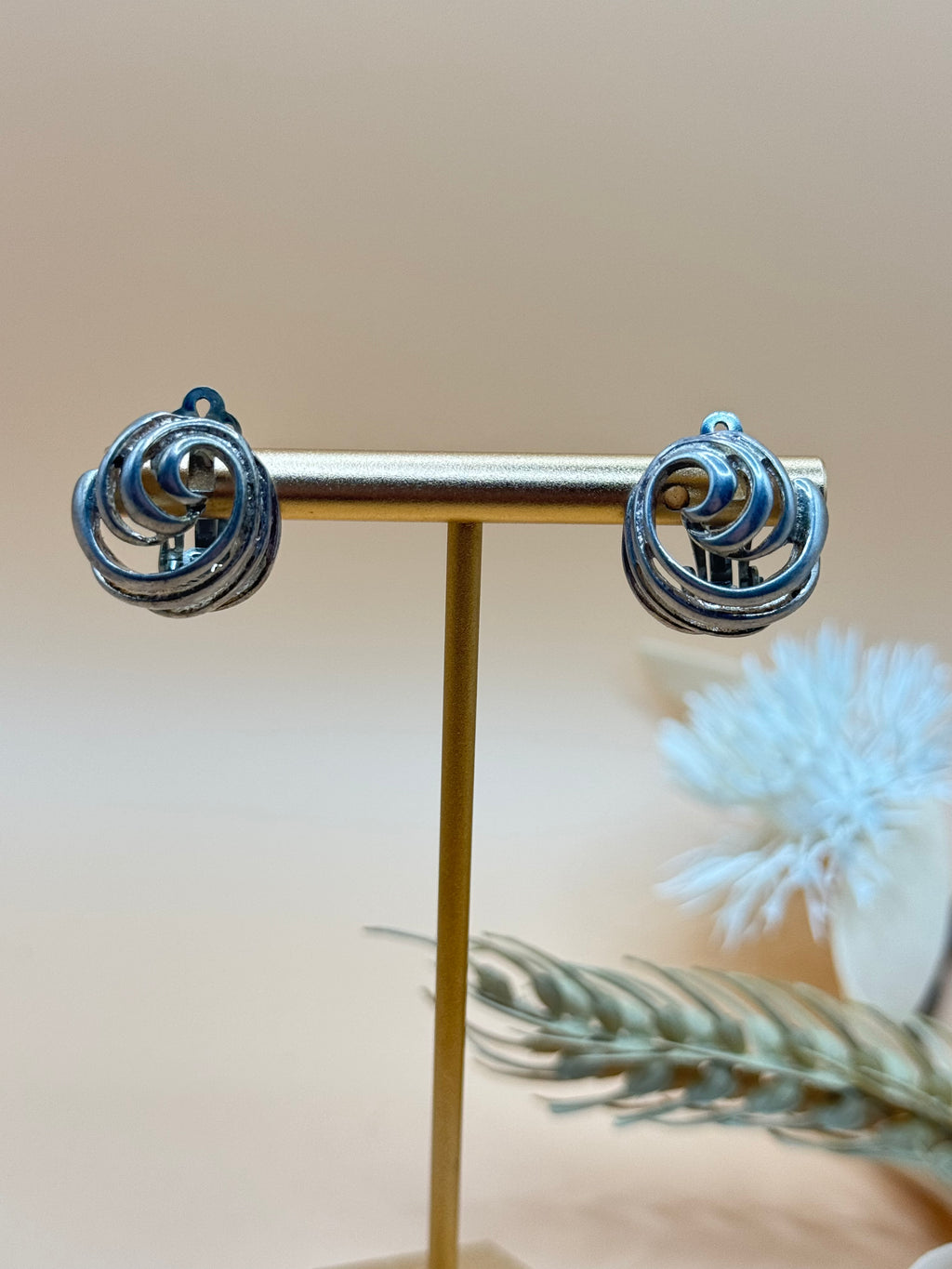 Vintage Silver Tone Abstract Swirl Clip-On Earrings