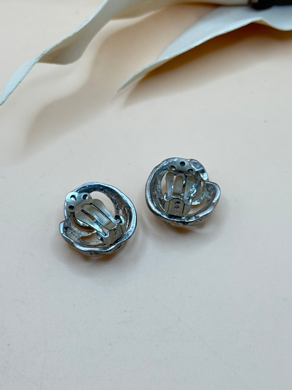 Vintage Silver Tone Abstract Swirl Clip-On Earrings