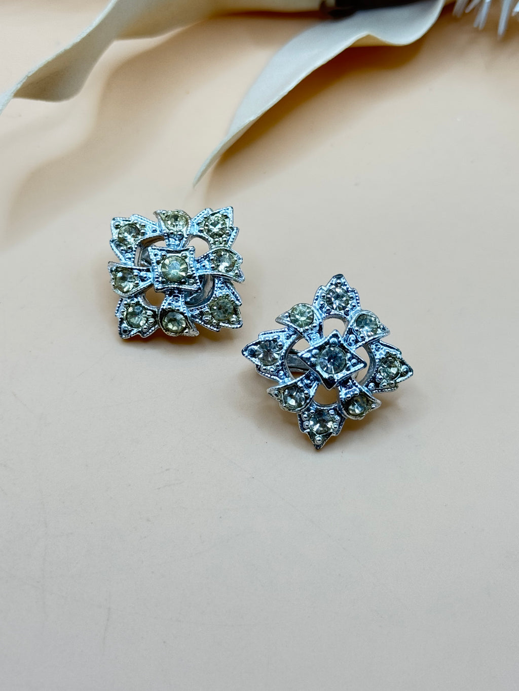 Vintage Sarah Coventry Silver Tone Clear Rhinestone Clip-On Earrings