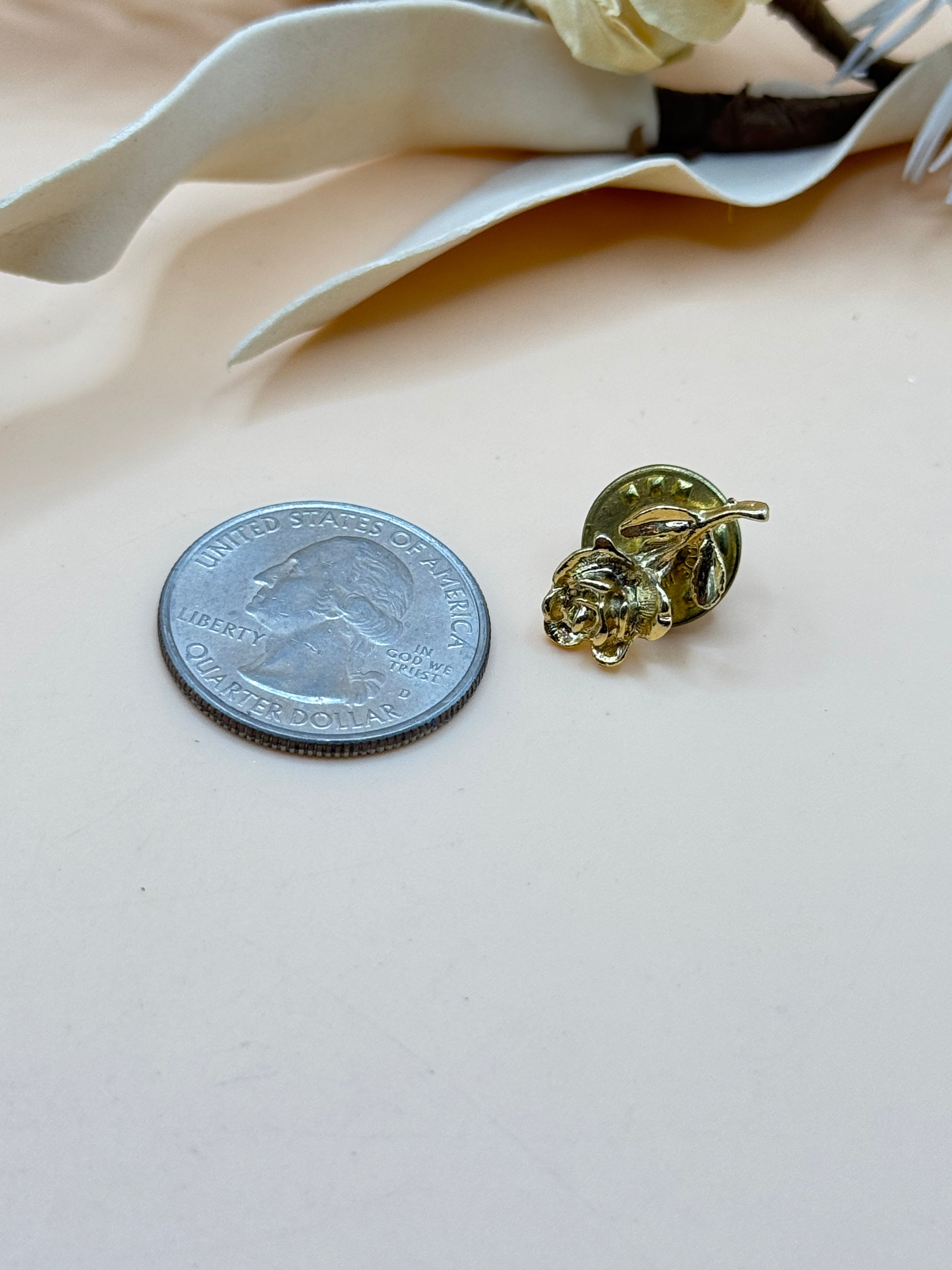Gold Tone Rose Flower Lapel Pin