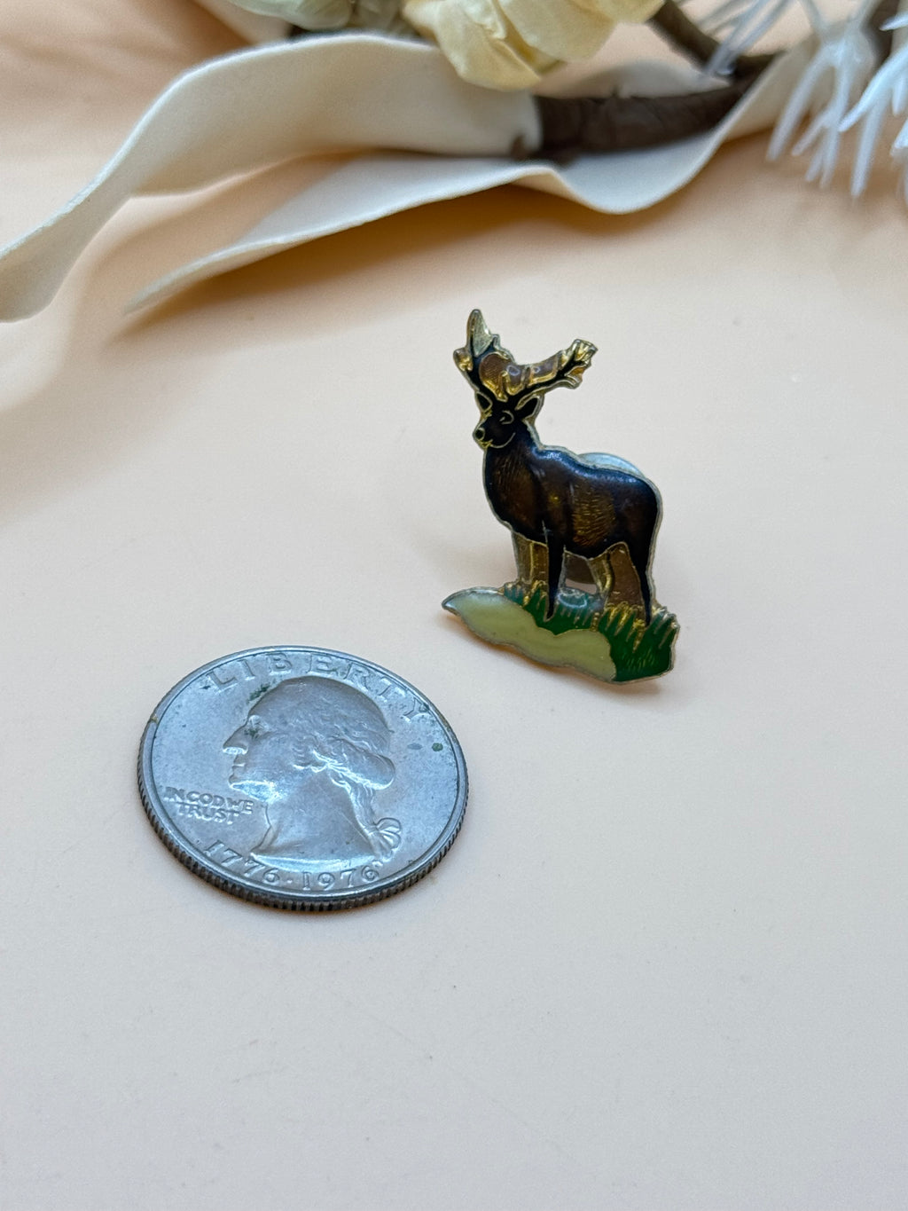 Vintage Gold Tone Enamel Stag Deer Lapel Pin