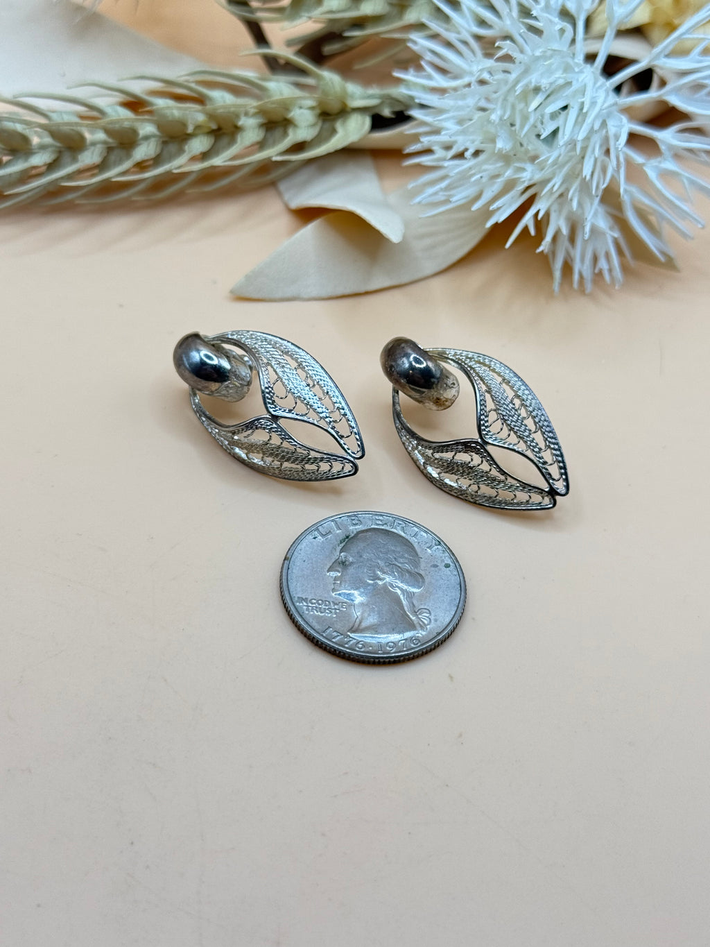 Vintage Silver Tone Openwork Leaf Dangle Earrings