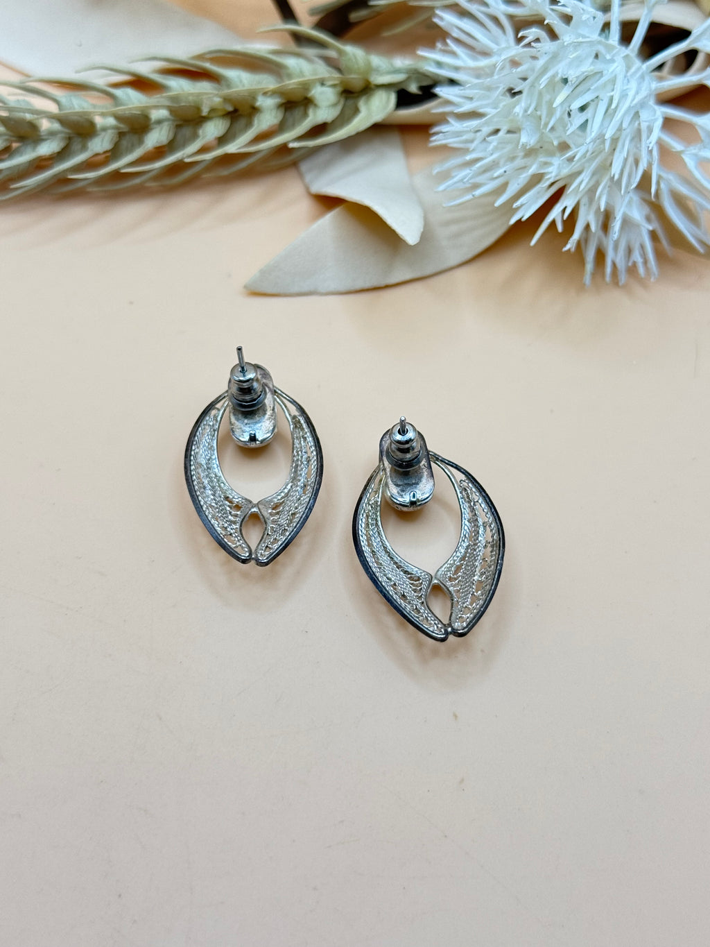 Vintage Silver Tone Openwork Leaf Dangle Earrings