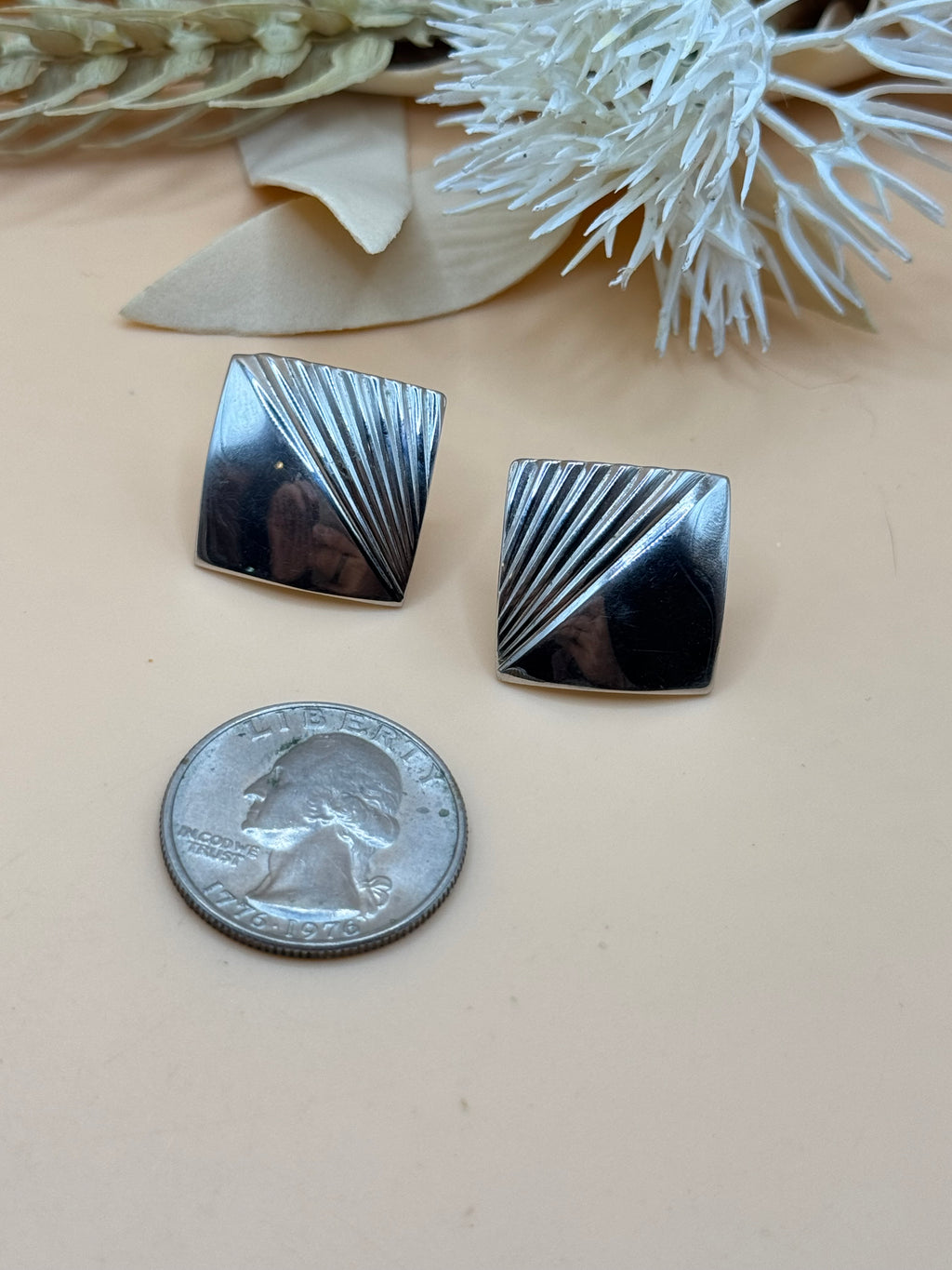 Vintage Silver Tone Ribbed Geometric Stud Earrings