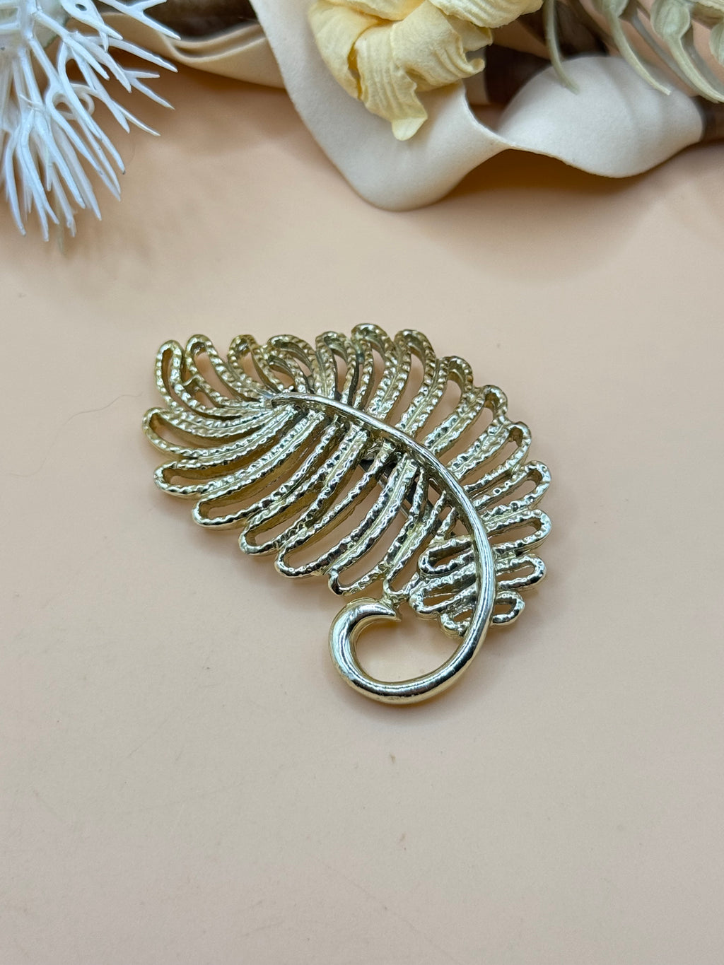 Gold Tone Openwork Feather Brooch