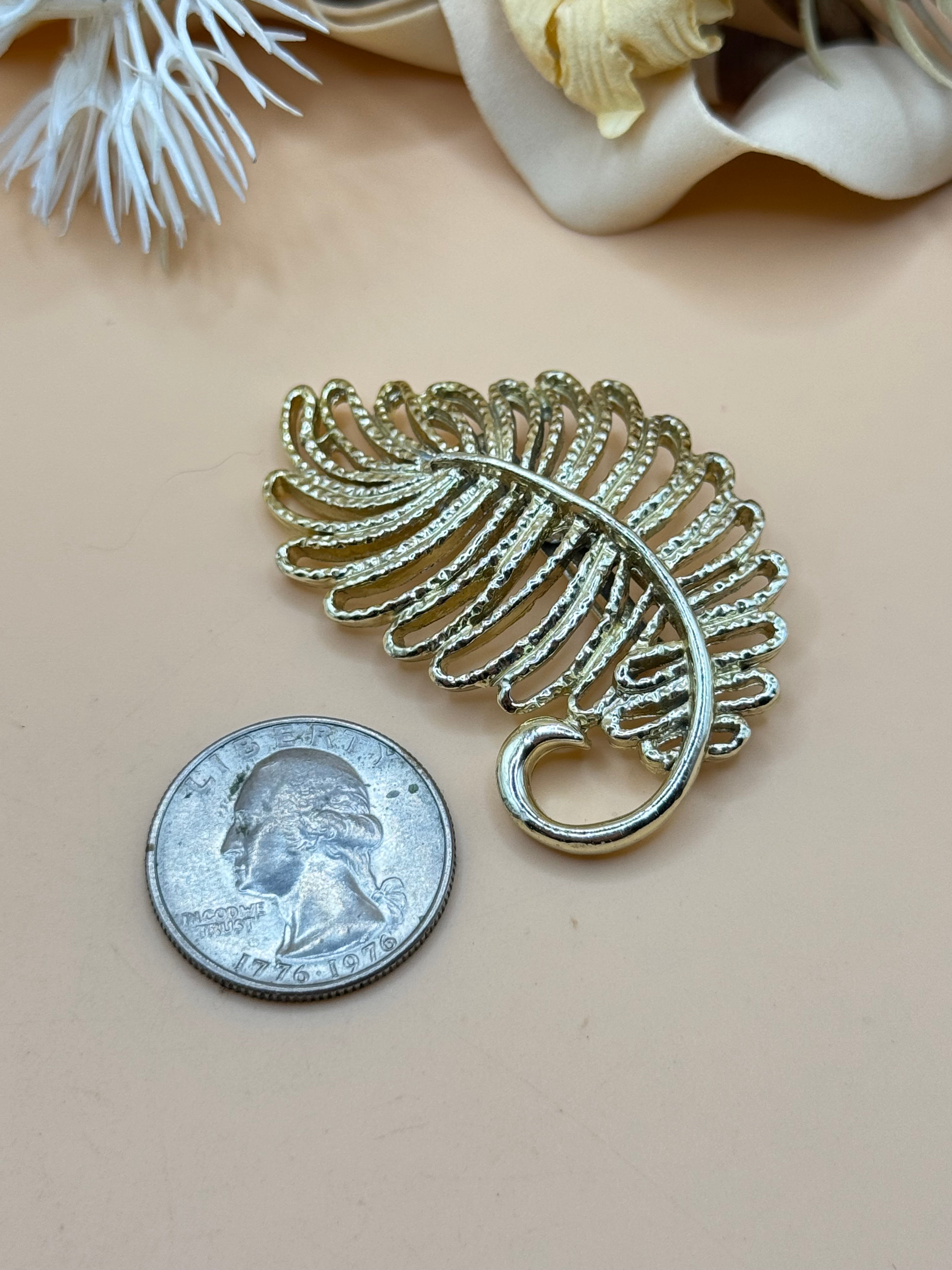 Gold Tone Openwork Feather Brooch