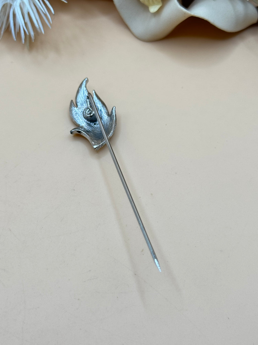 Vintage Silver Tone Textured Leaf Stick Pin
