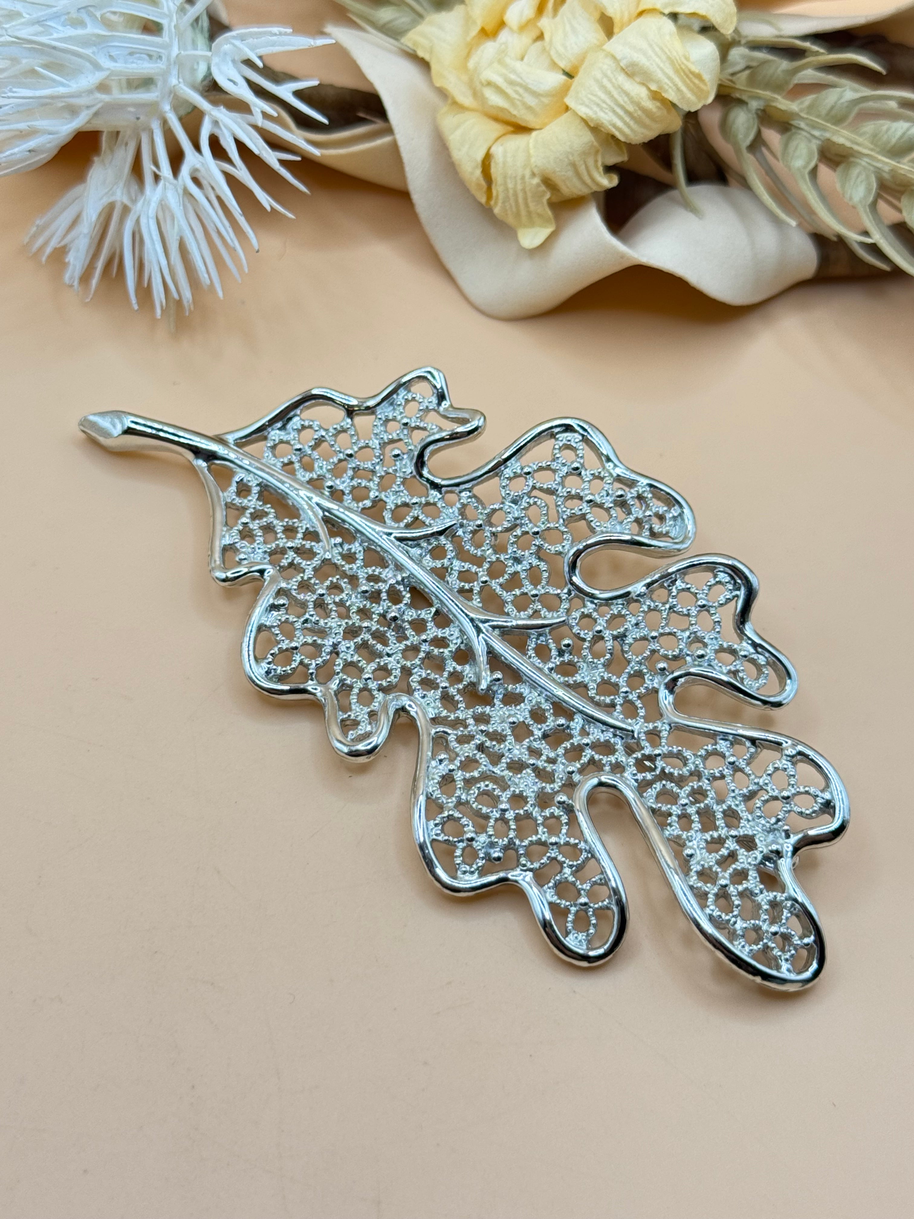 Vintage Sarah Coventry Silver Tone Filigree Oak Leaf Brooch