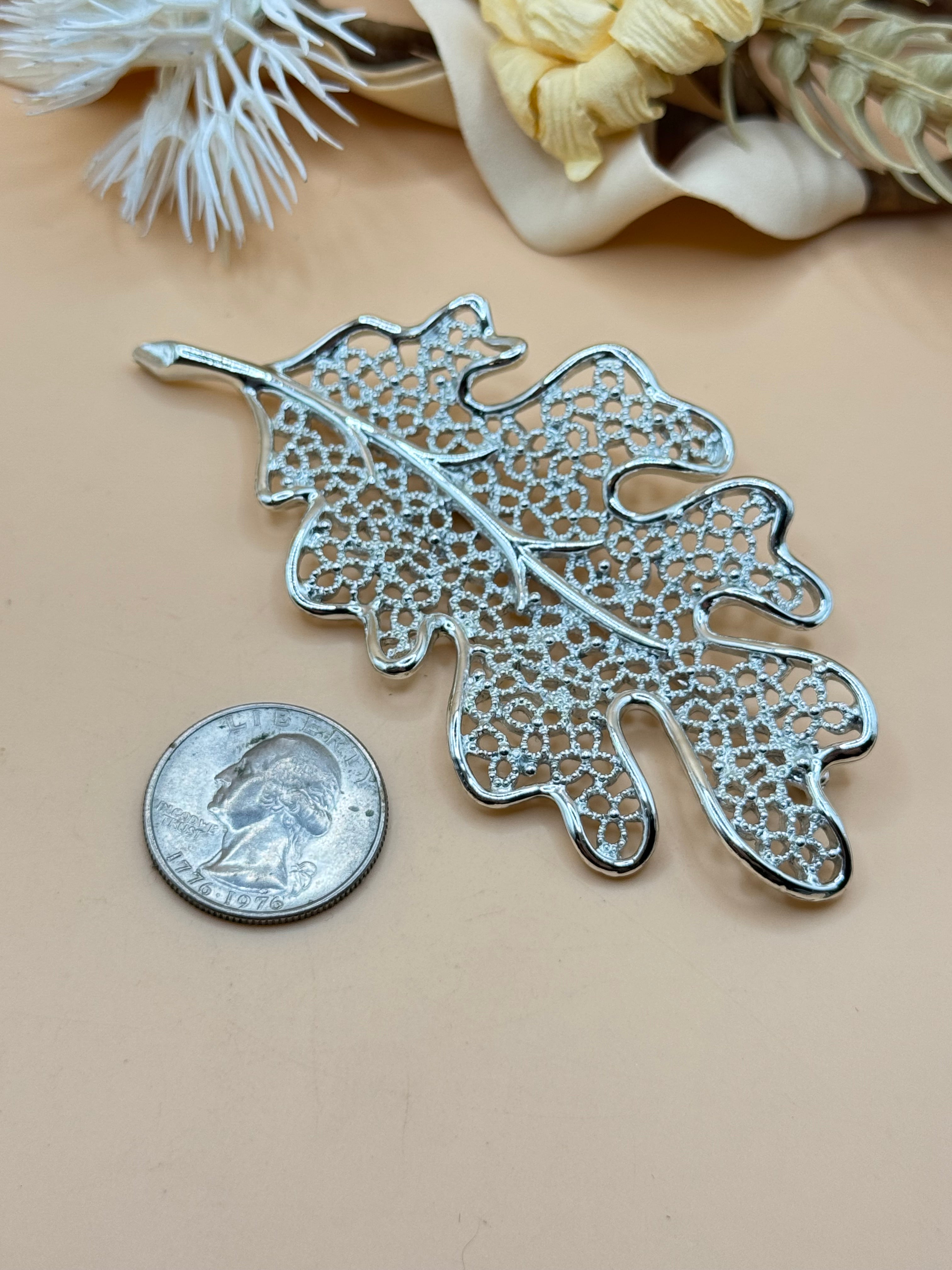 Vintage Sarah Coventry Silver Tone Filigree Oak Leaf Brooch