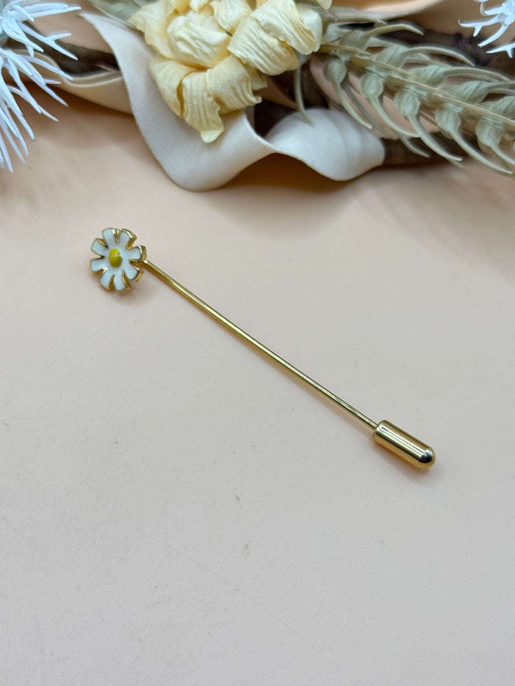 White Daisy Enamel Gold Tone Stick Pin