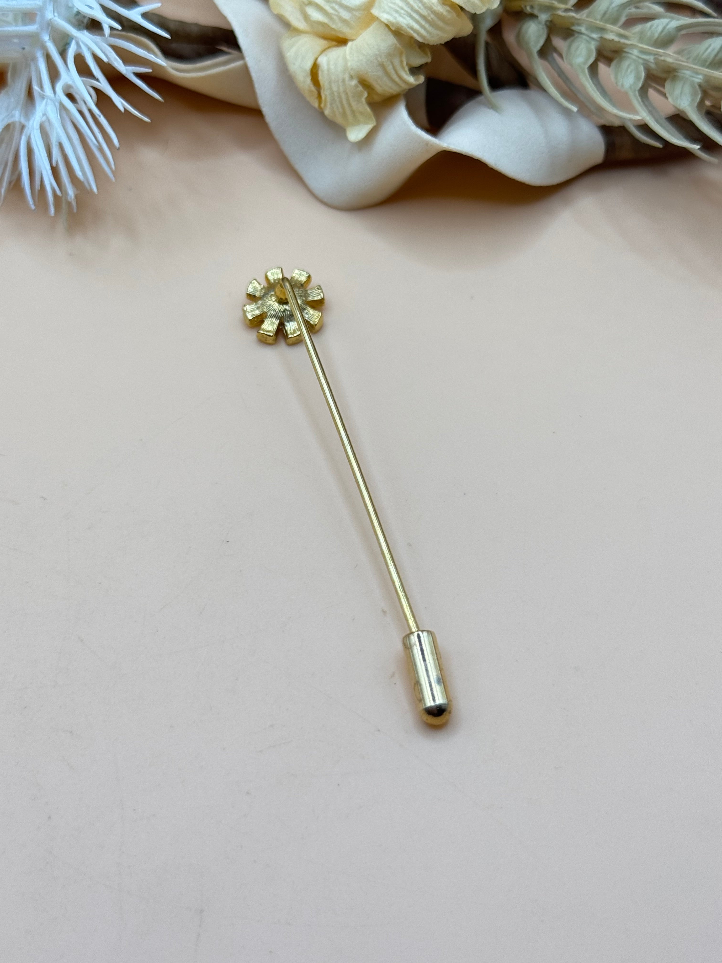 White Daisy Enamel Gold Tone Stick Pin