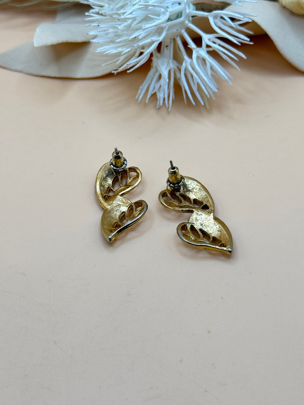 Pink Black & Gold Tone Leaf Drop Stud Earrings