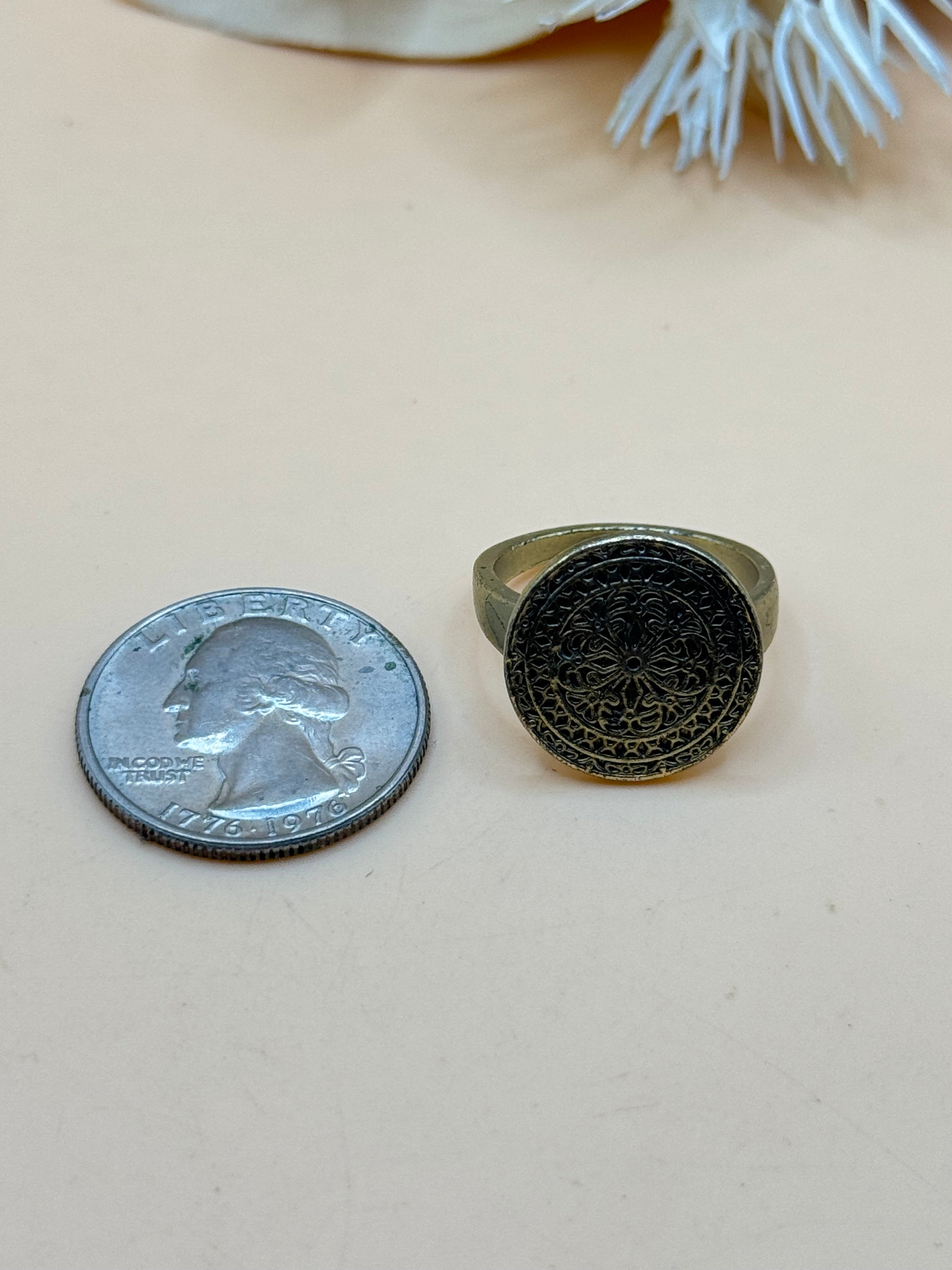 Vintage Gold Tone Black Filigree Medallion Ring Size 7