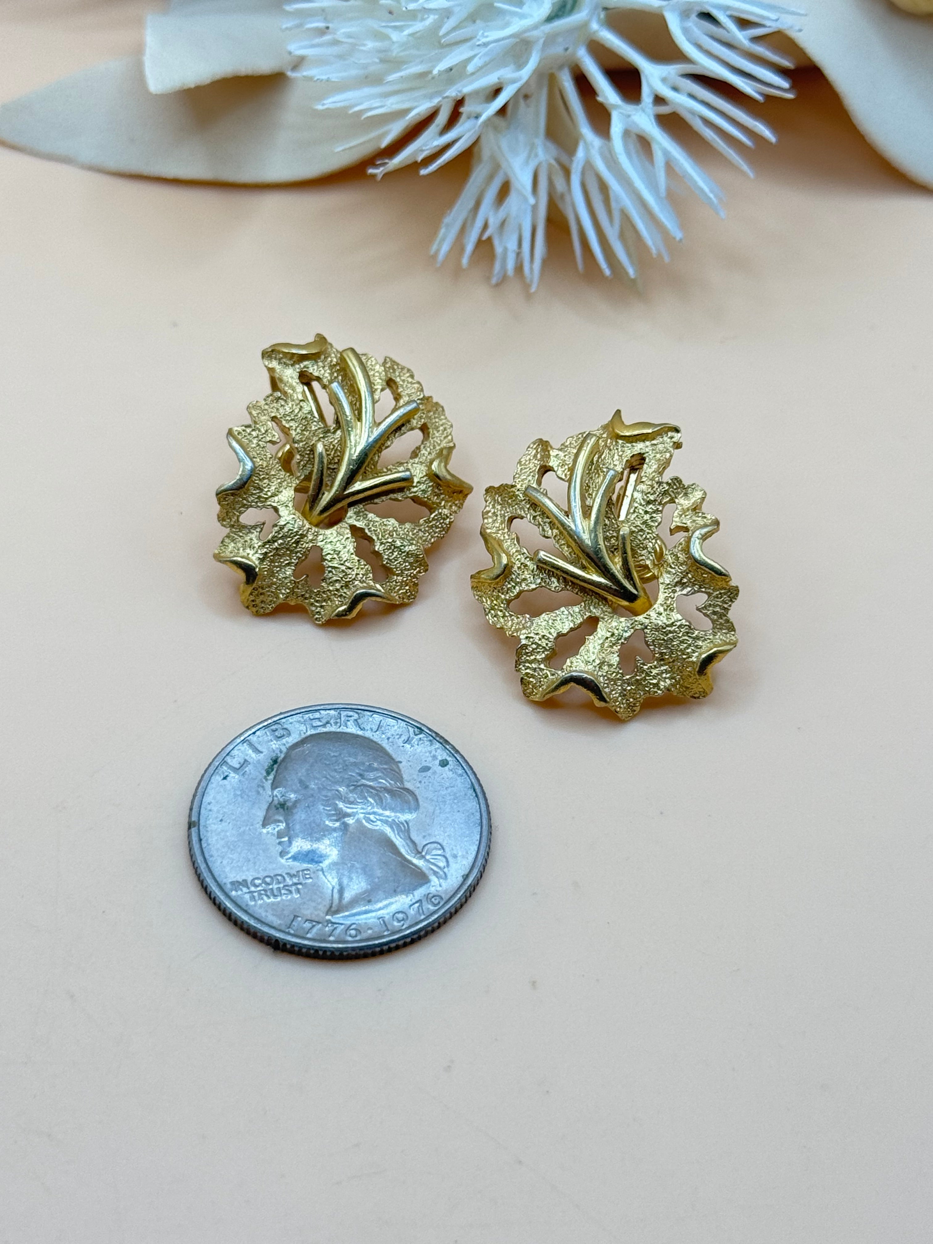 Vintage Crown Trifari Gold Tone Textured Leaf Clip-On Earrings