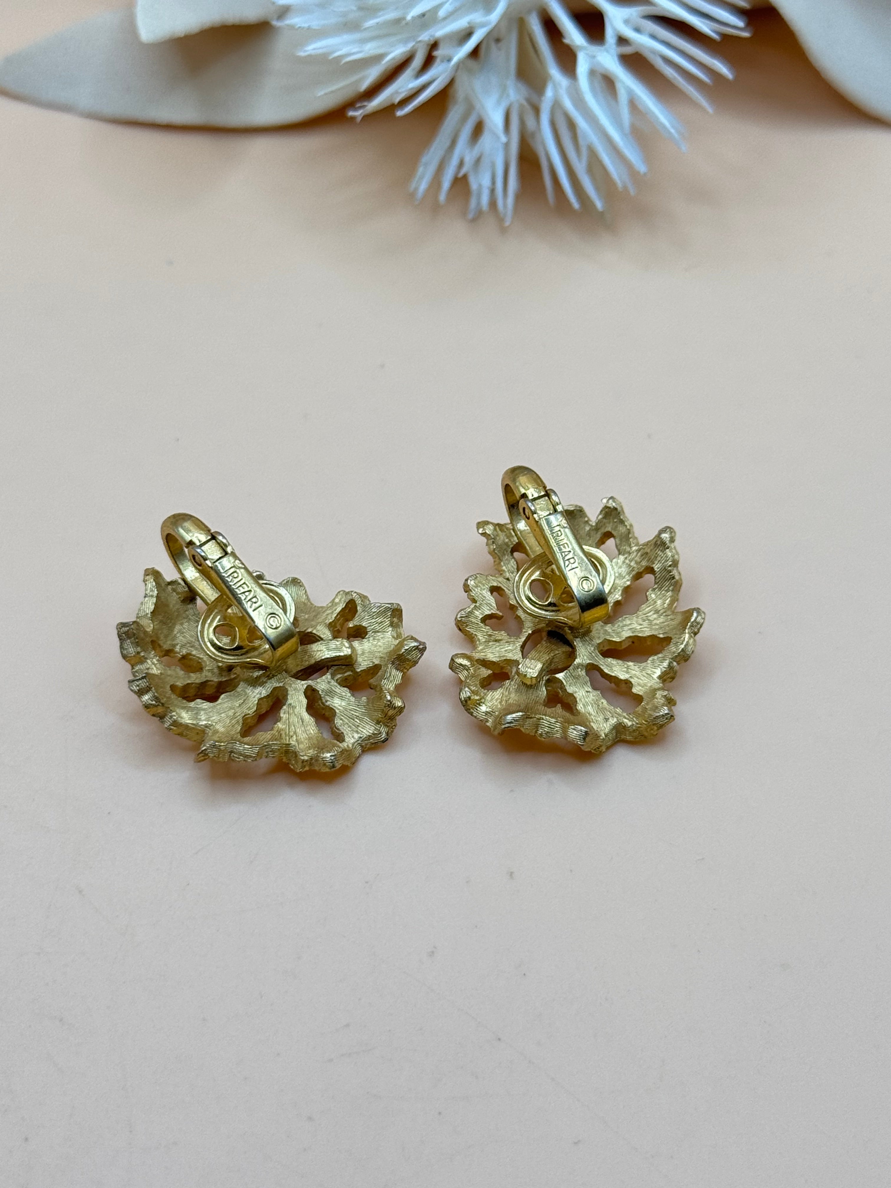 Vintage Crown Trifari Gold Tone Textured Leaf Clip-On Earrings