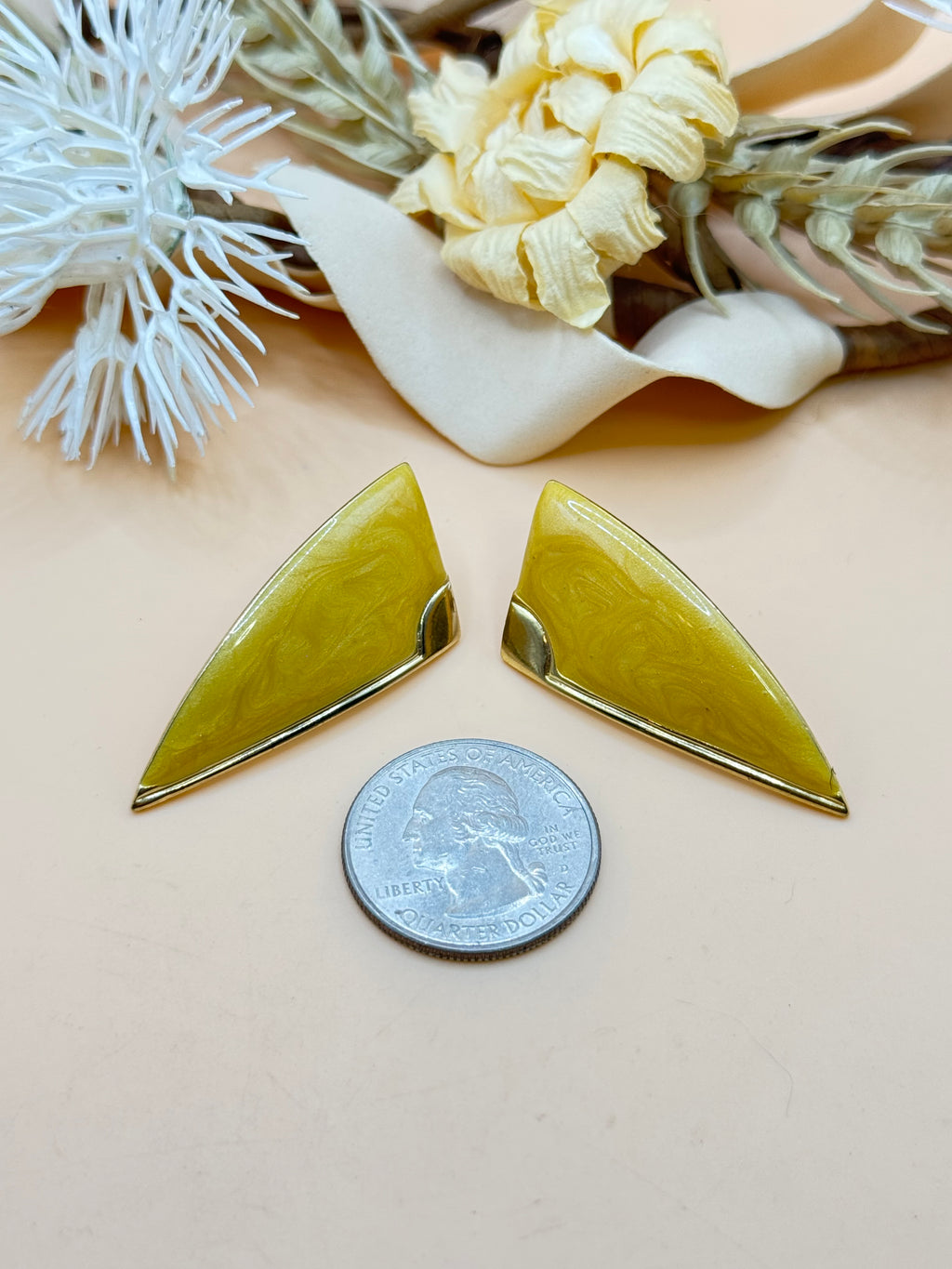 Vintage Gold Tone Yellow Marbled Geometric Statement Stud Earrings