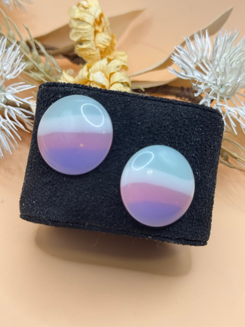 Vintage Pastel Lavender Blue White Lucite Round Stud Earrings