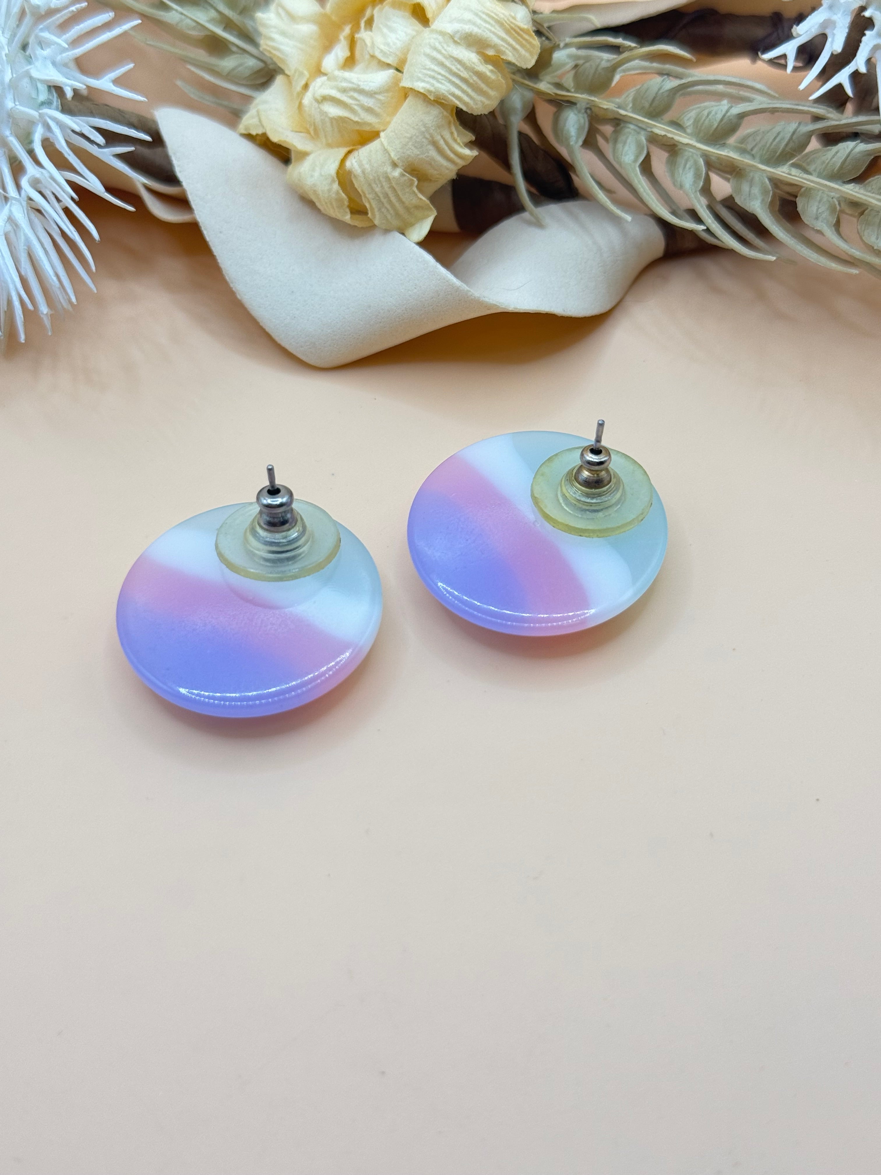 Vintage Pastel Lavender Blue White Lucite Round Stud Earrings