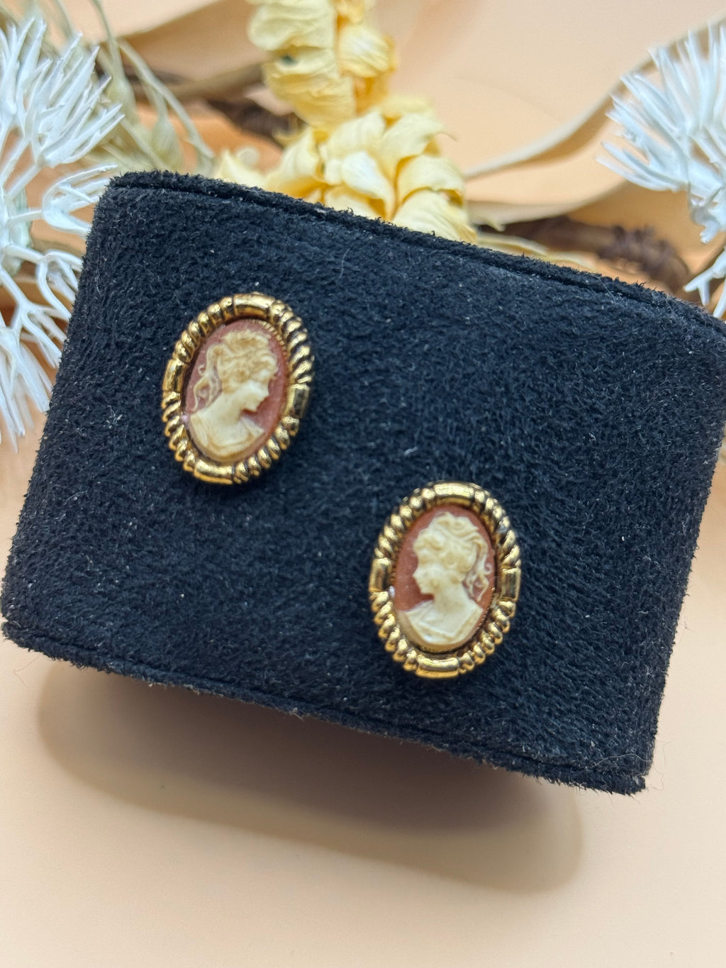 Vintage Gold Tone Cameo Oval Stud Earrings