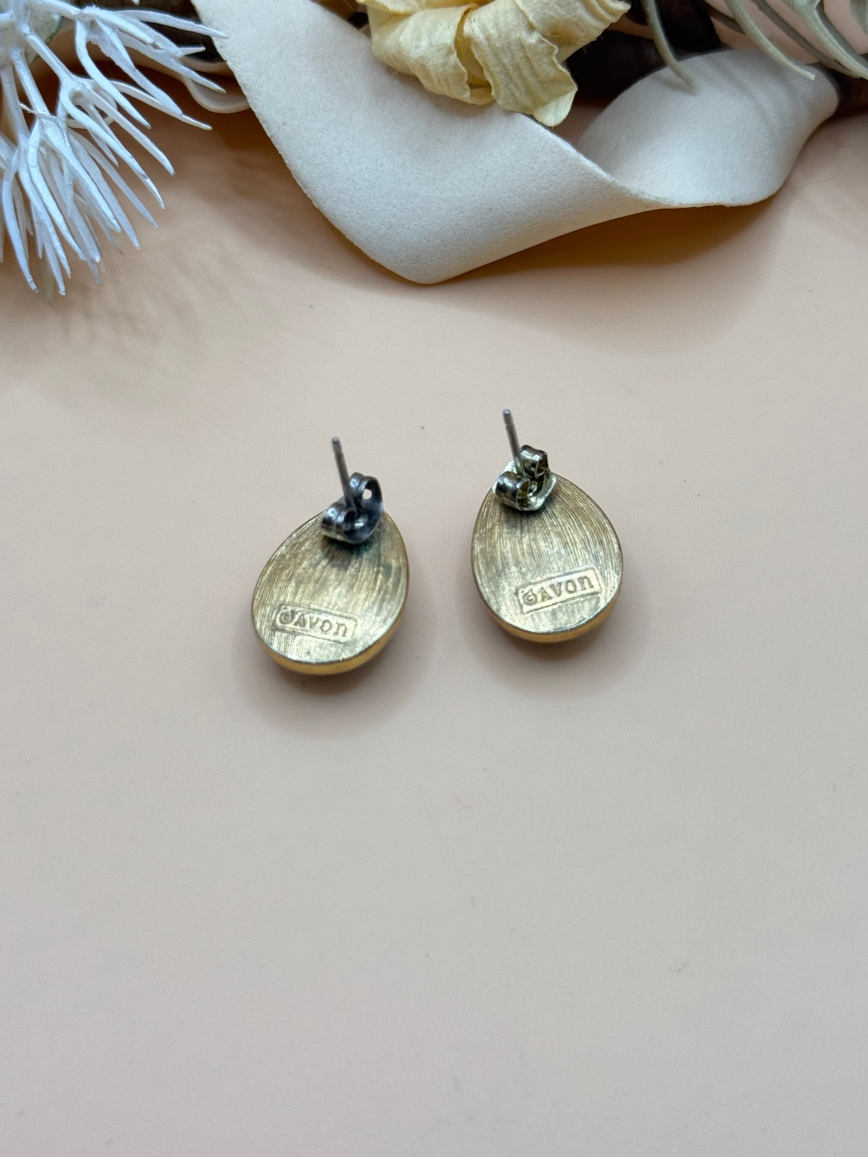 Vintage Avon Gold Tone Red Cabochon Teardrop Stud Earrings