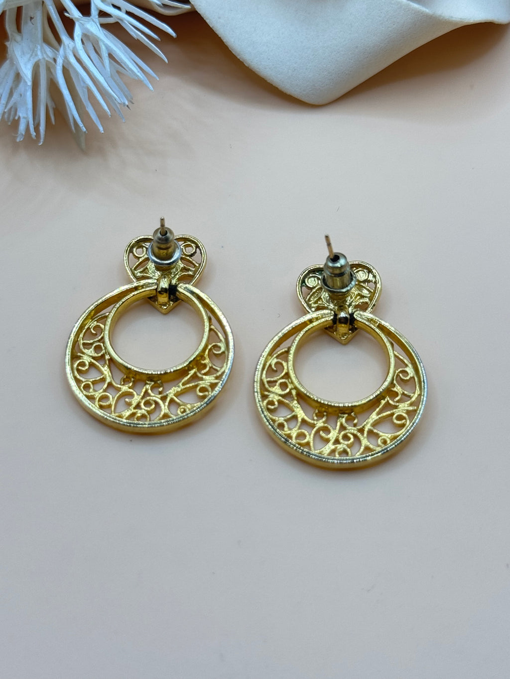 Gold Tone Filigree Heart Hoop Dangle Earrings Openwork Romantic Statement