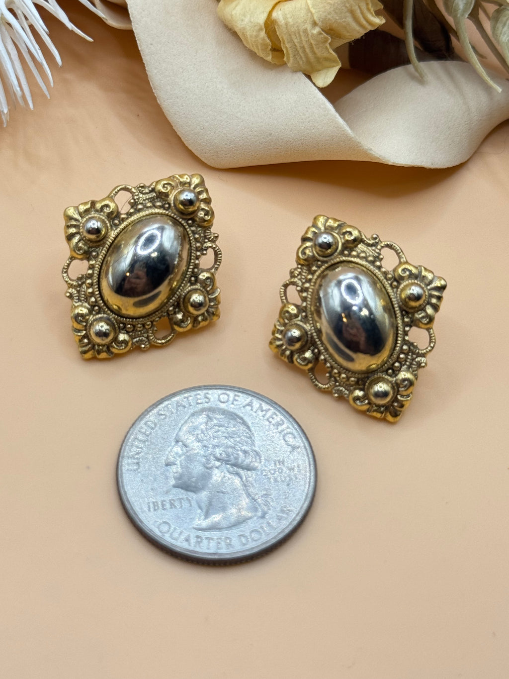 1928 Gold Tone Silver Tone Metallic Cabochon Filigree Stud Earrings
