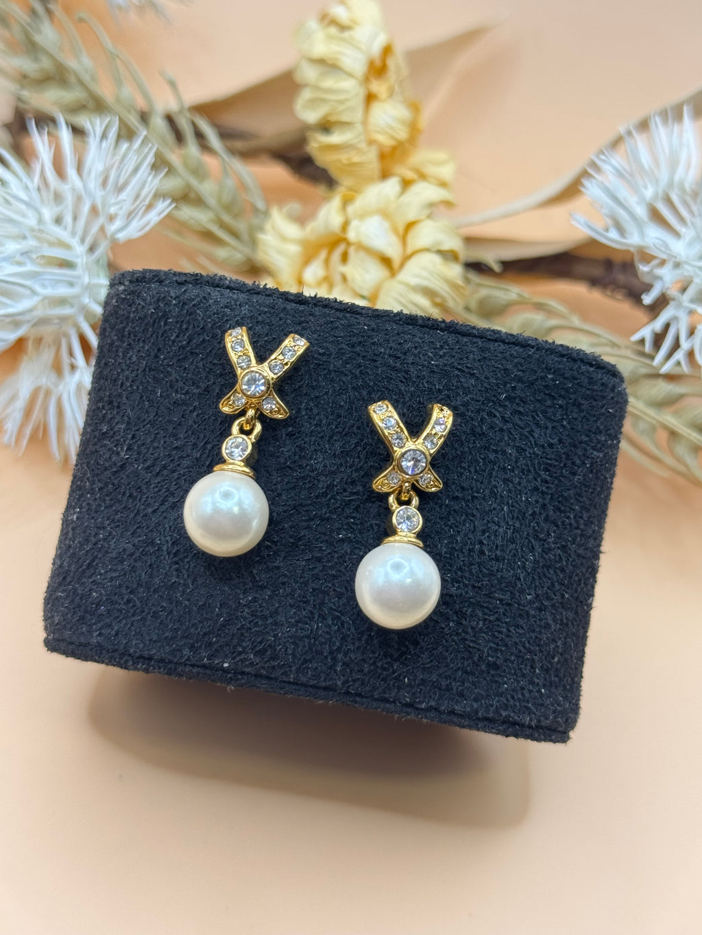 Vintage Gold Tone Rhinestone Faux Pearl Dangle Earrings