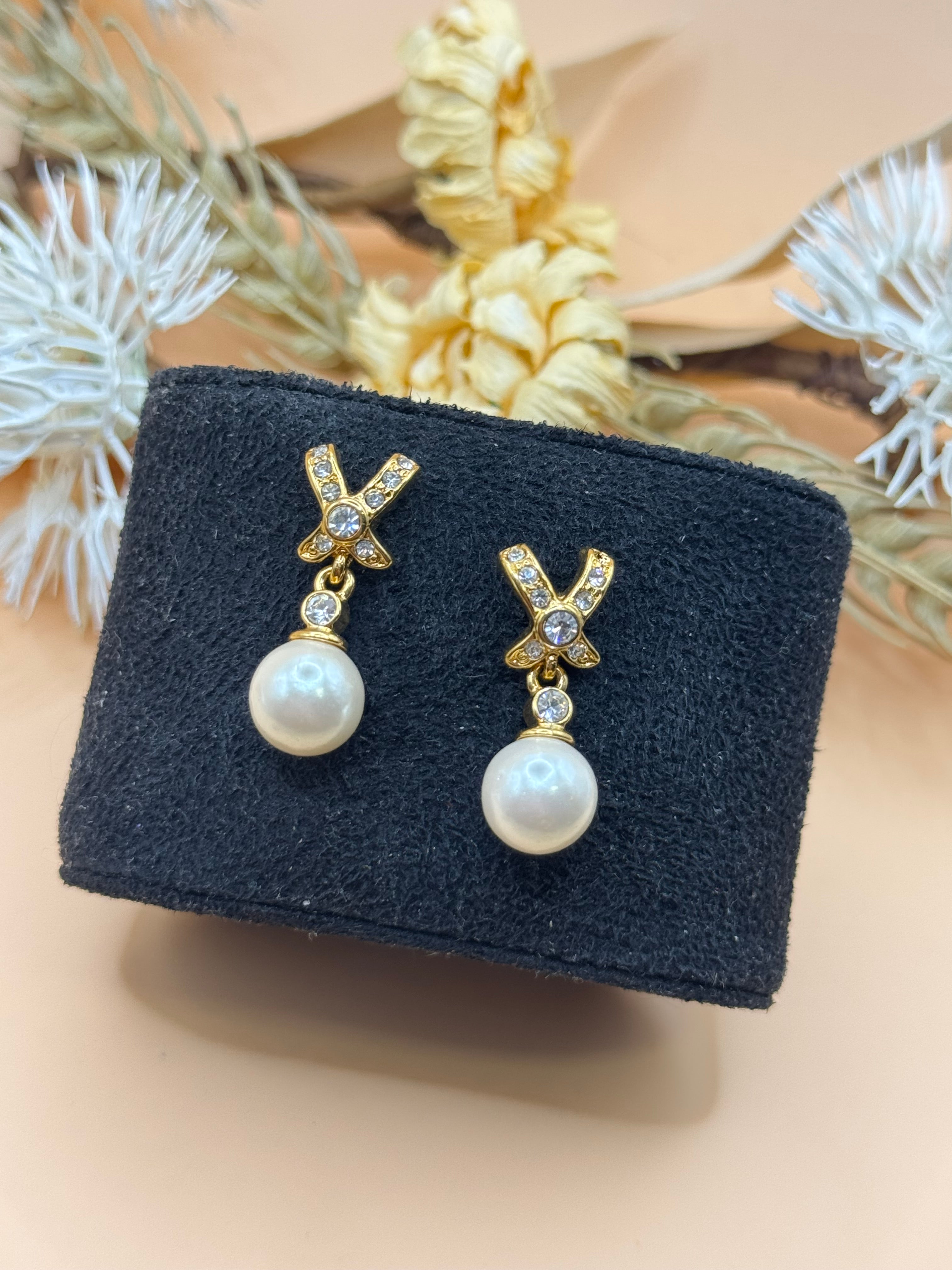 Vintage Gold Tone Rhinestone Faux Pearl Dangle Earrings