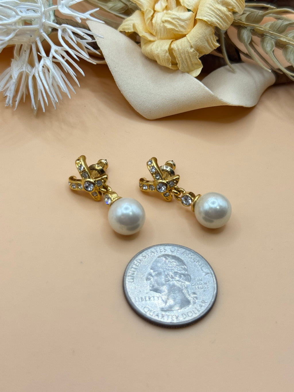 Vintage Gold Tone Rhinestone Faux Pearl Dangle Earrings