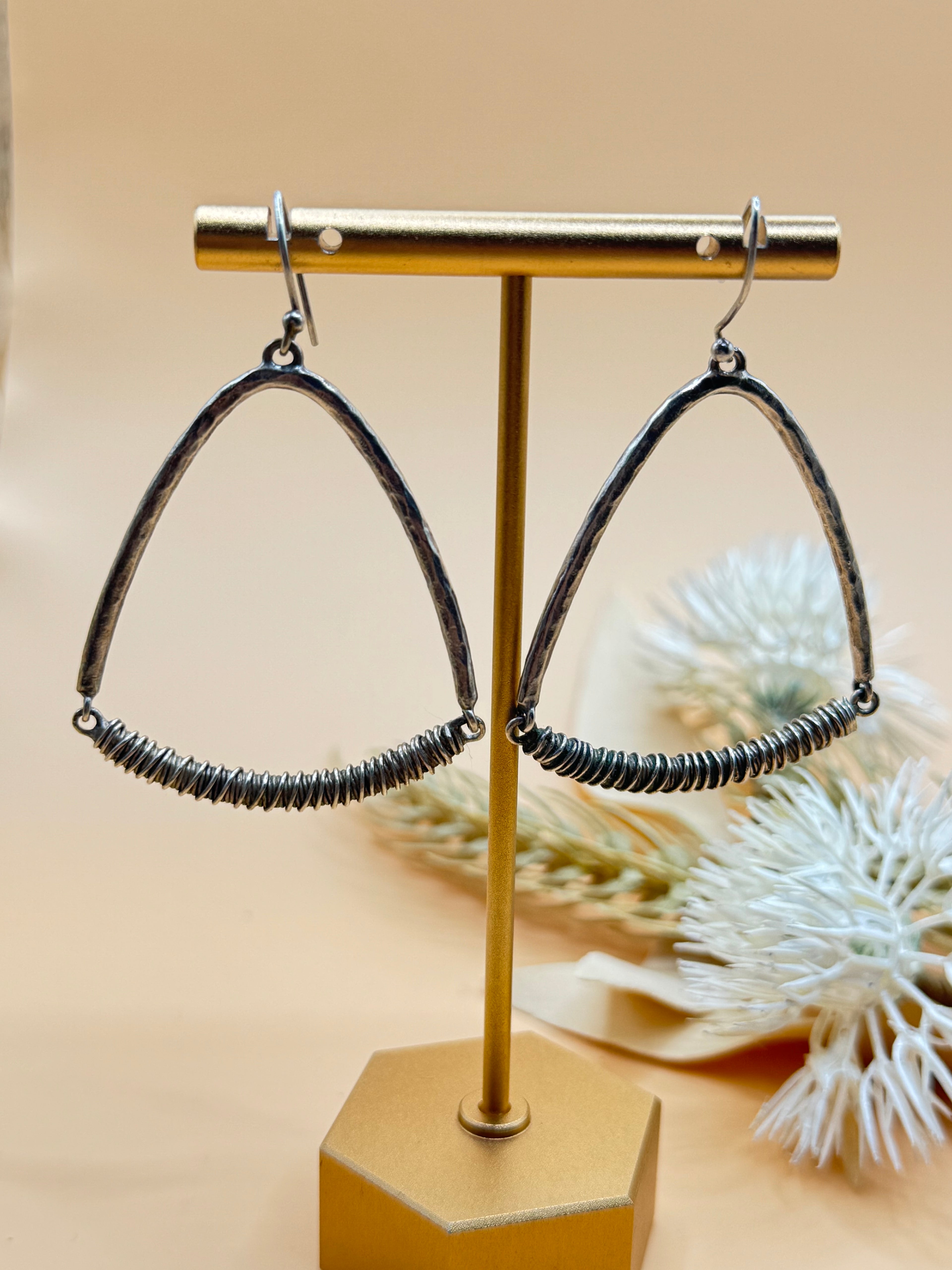 Vintage MXC 925 Sterling Silver Hammered Triangle Dangle Earrings Artisan Mexico
