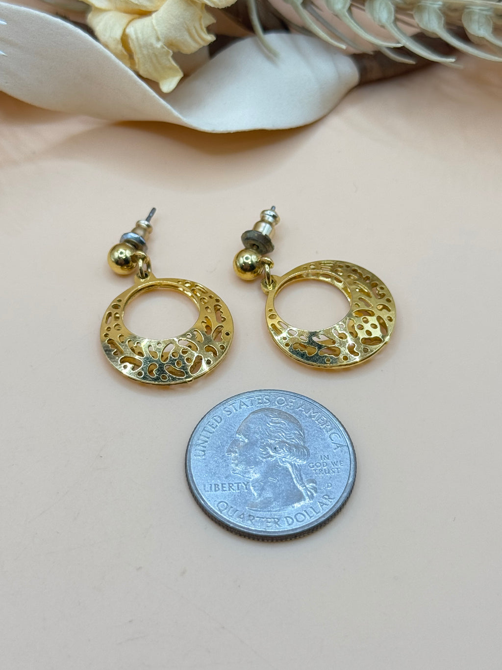 Gold Tone Filigree Circle Dangle Earrings Openwork Round Drop Earrings