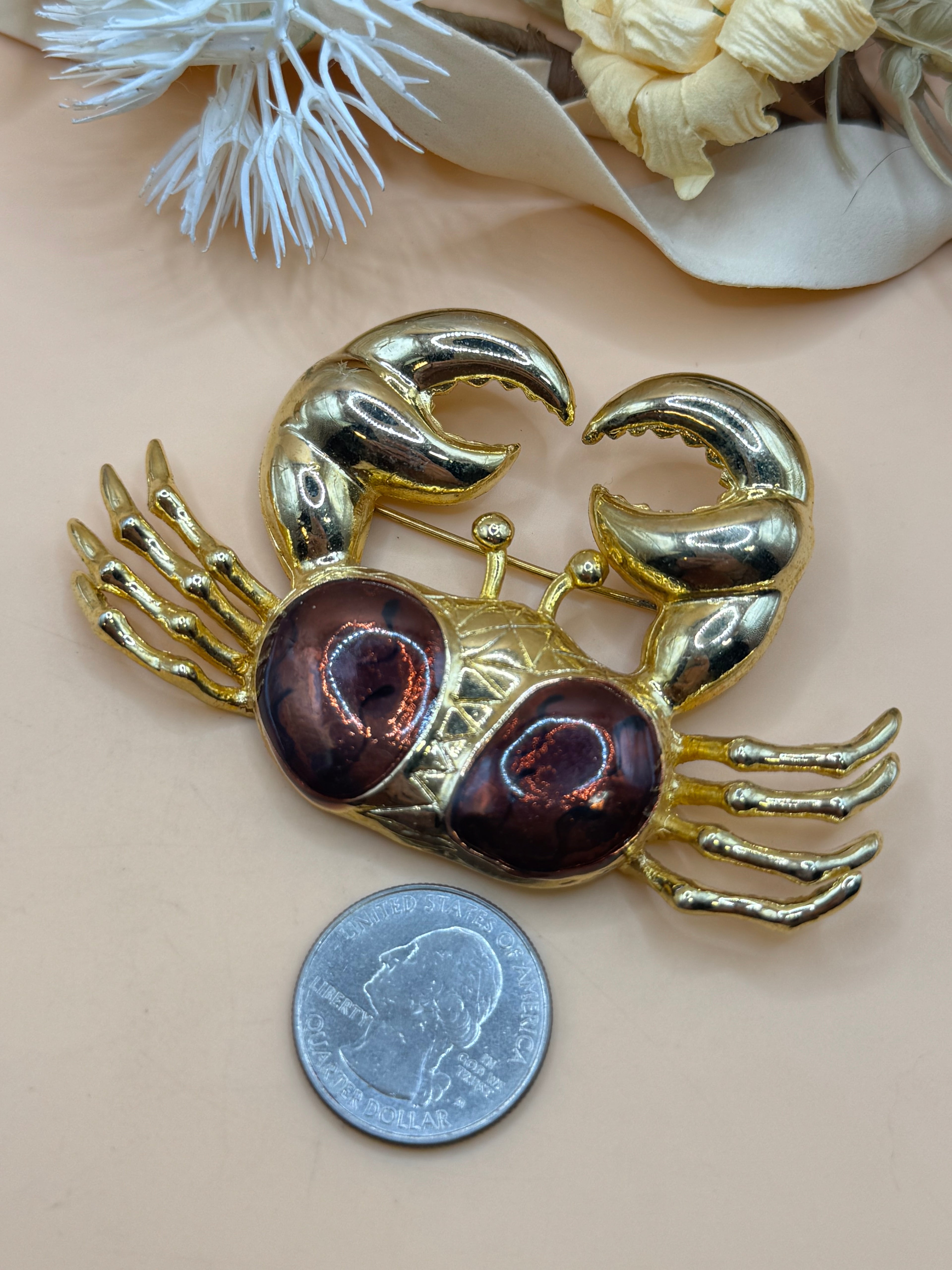 Gold Tone Crab Brooch Brown Cabochon Beach Ocean Coastal Pin