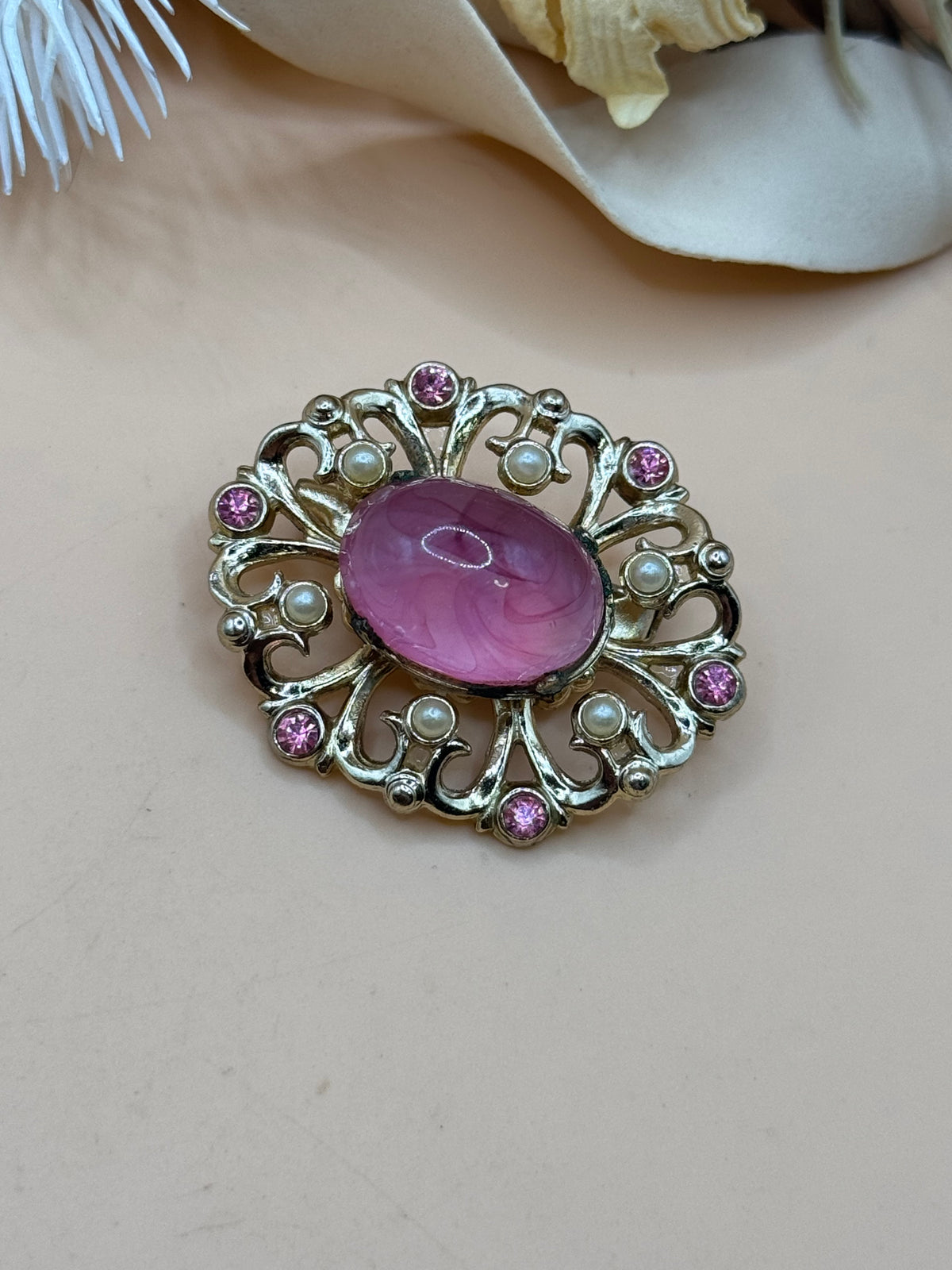 Vintage Coro Pink Marbled Cabochon Faux Pearl Rhinestone Brooch Pendant Pin