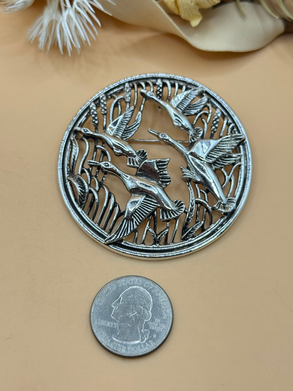 Vintage Sarah Coventry Flying Geese Round Silver Tone Brooch Nature Bird Pin