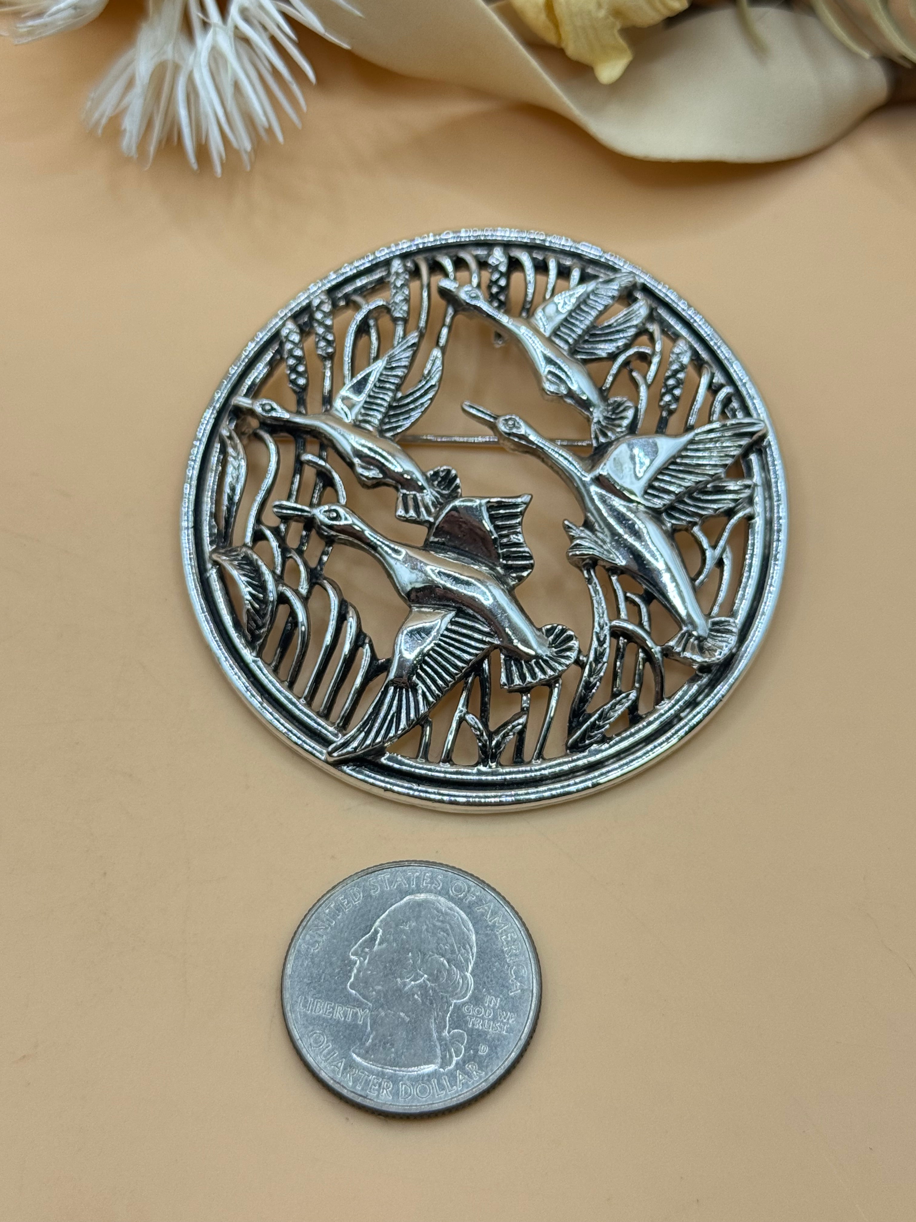 Vintage Sarah Coventry Flying Geese Round Silver Tone Brooch Nature Bird Pin