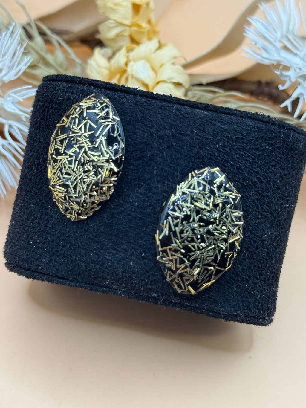 Vintage Black Gold Tone Confetti Oval Statement Stud Earrings Retro Abstract