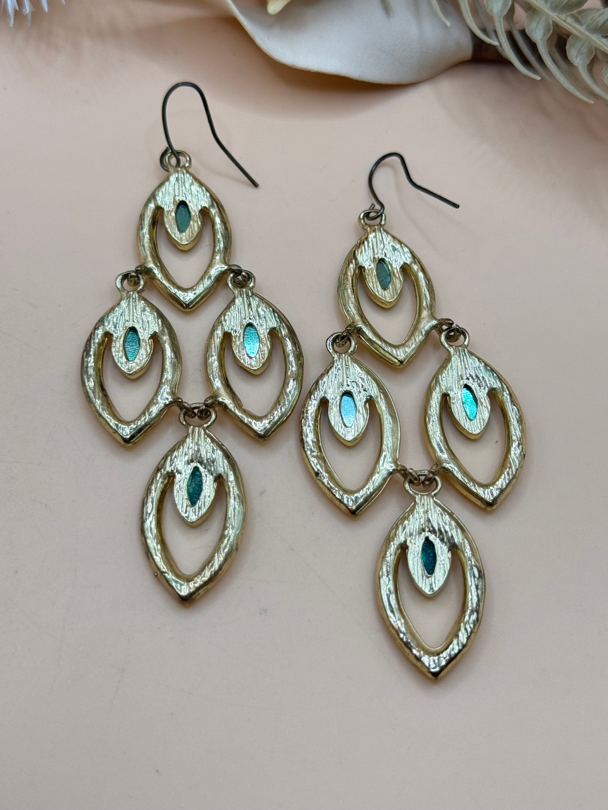 Emerald Green Rhinestone Chandelier Earrings Gold Tone Statement Pierced