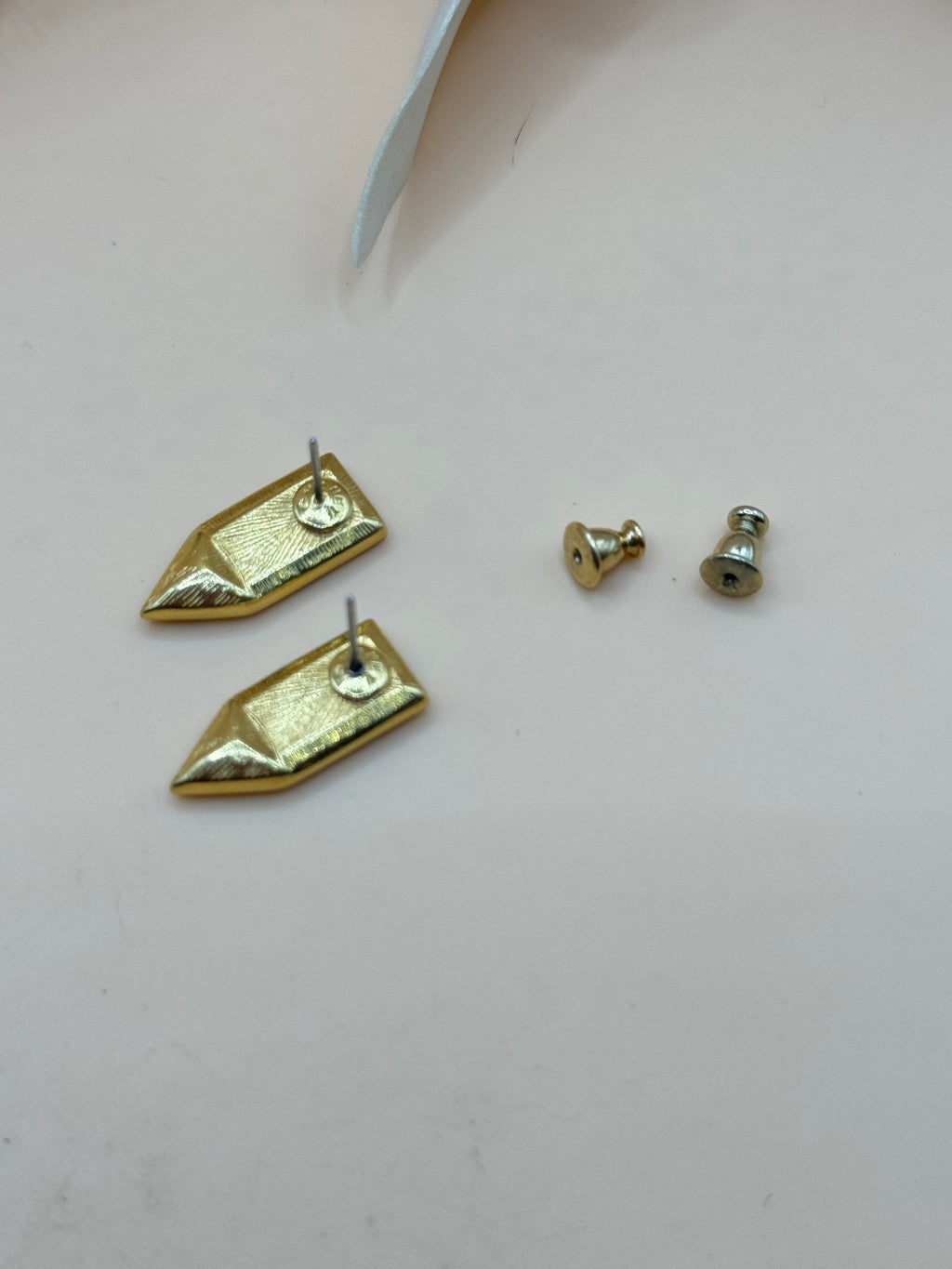 Vintage Monet Fuchsia Rhinestone Gold Tone Geometric Pierced Earrings