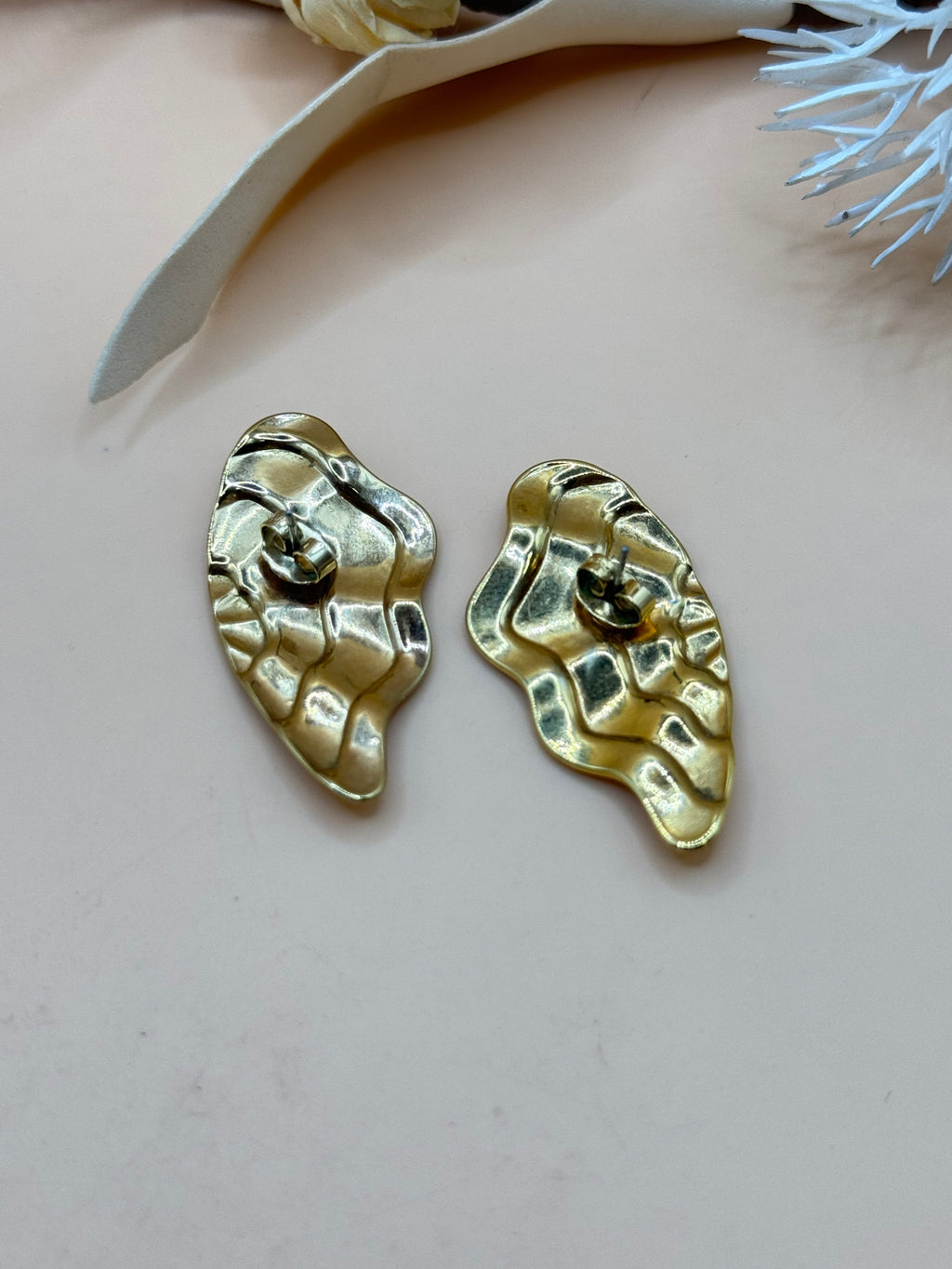 Vintage Gold Tone Wavy Abstract Statement Pierced Earrings