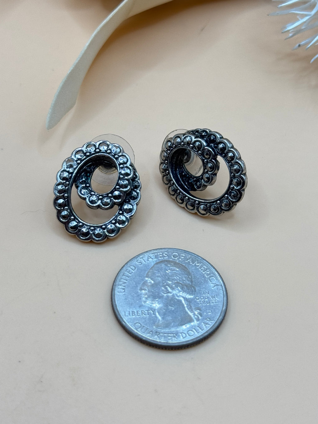 Avon Silver Tone Black Enamel Oval Scroll Pierced Earrings