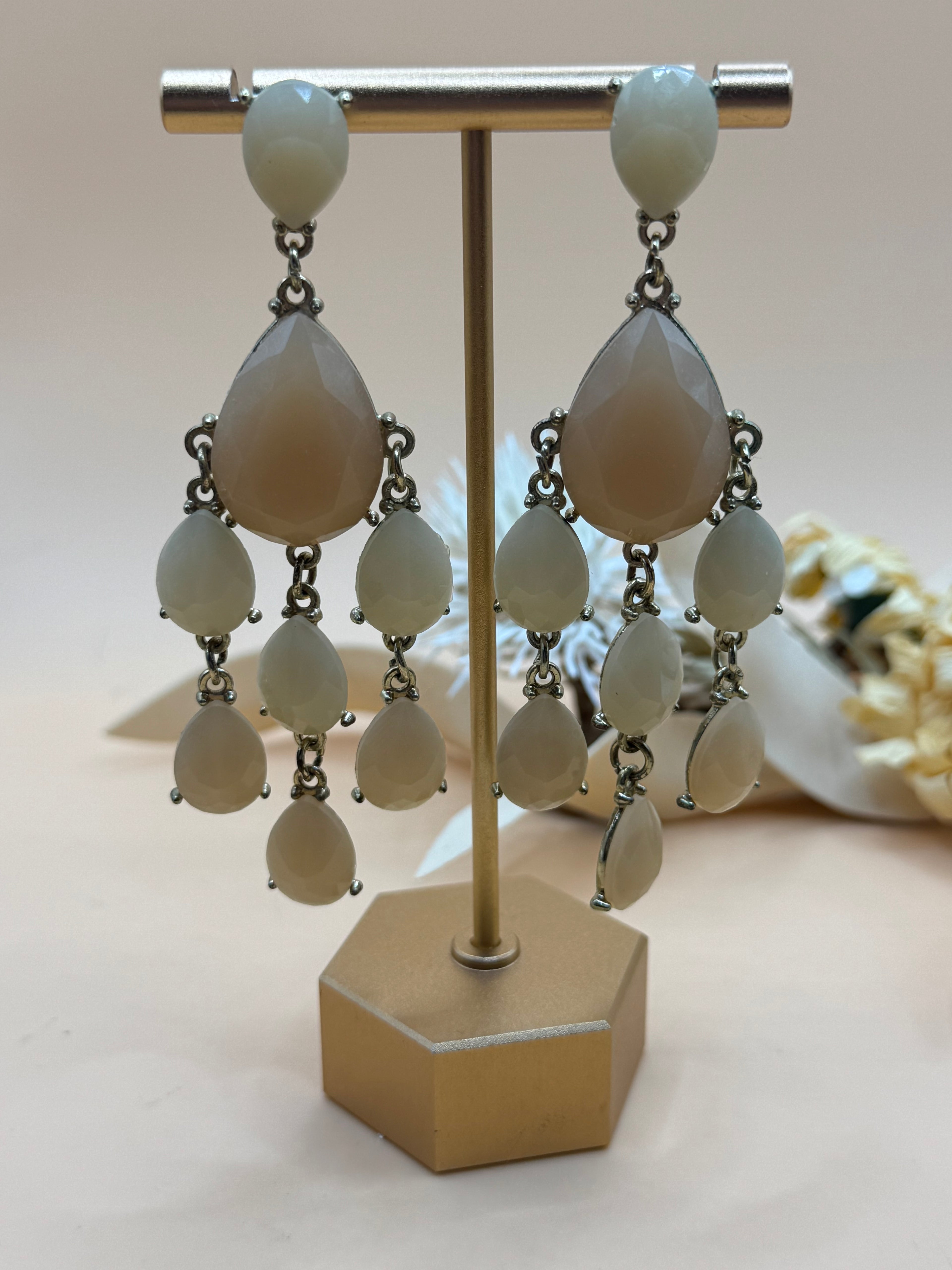 Cream & Beige Faceted Teardrop Chandelier Pierced Earrings Gold Tone