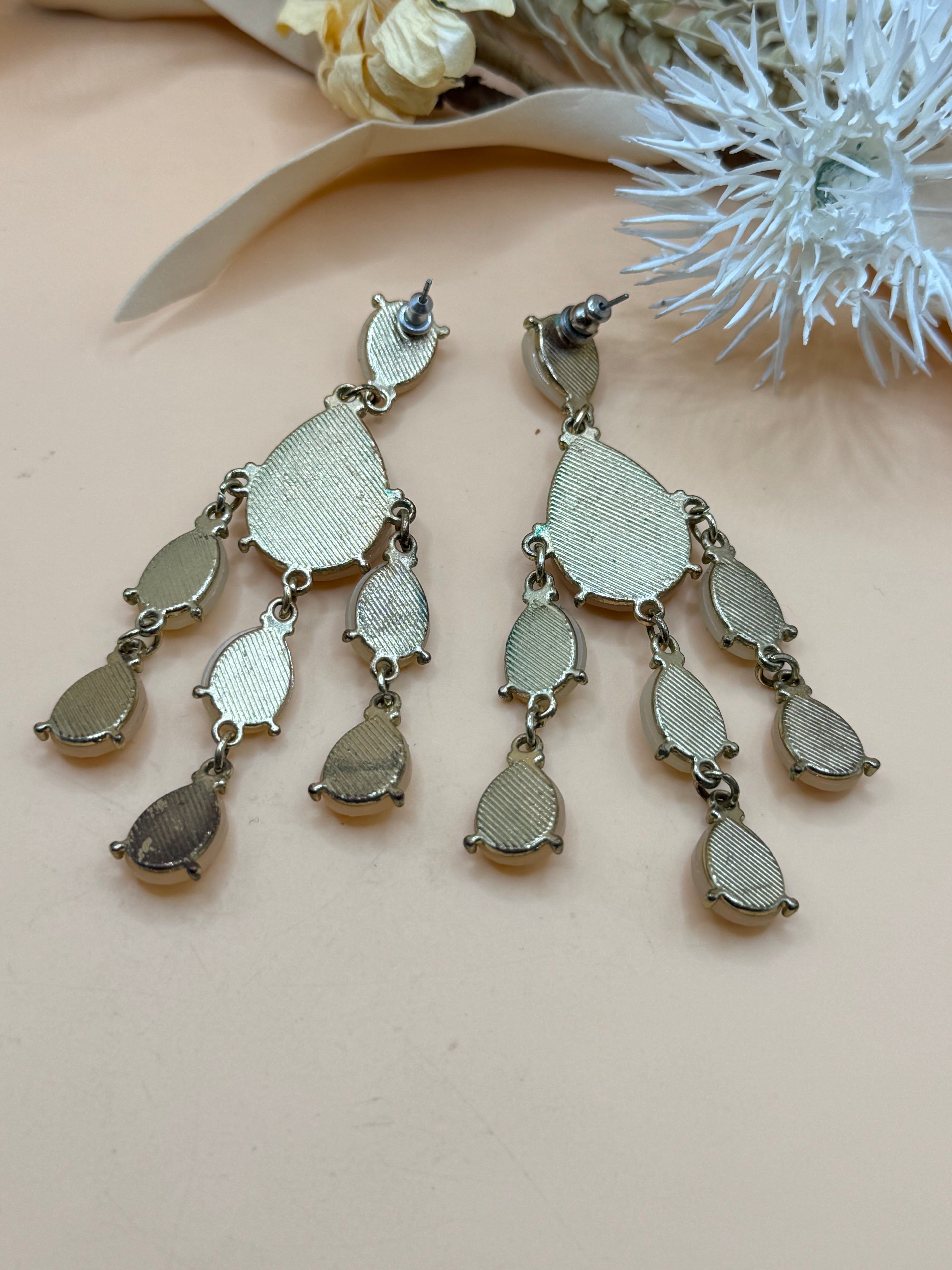 Cream & Beige Faceted Teardrop Chandelier Pierced Earrings Gold Tone