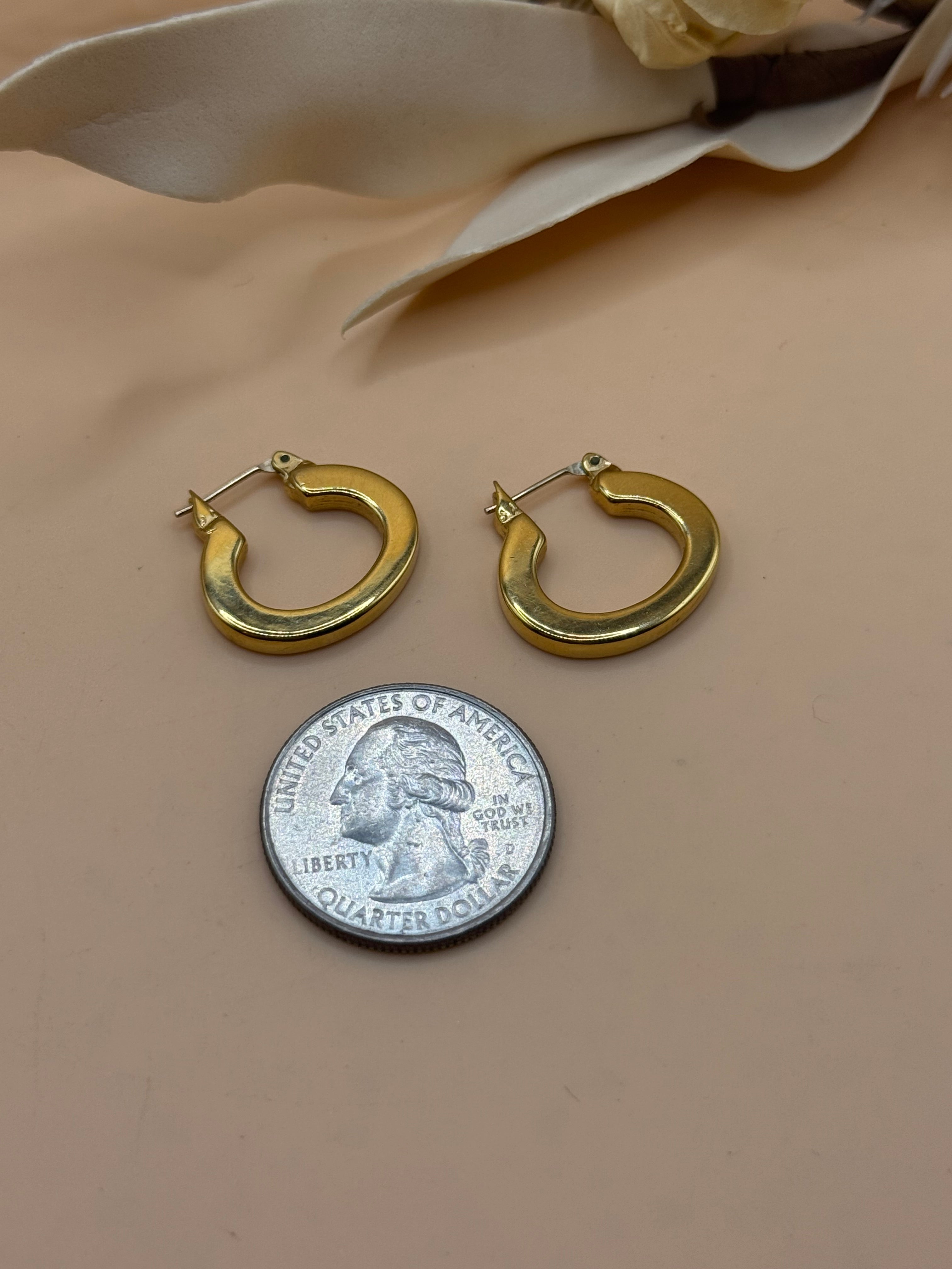 Gold Tone Hoop Earrings Classic Huggie Hoop Earrings Minimalist Everyday Jewelry
