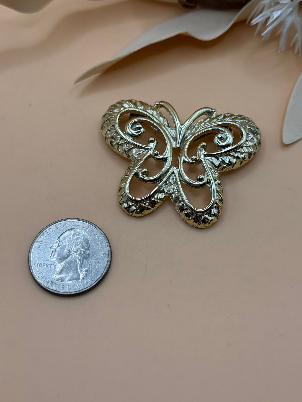 Vintage Gold Tone Openwork Butterfly Brooch Textured Filigree Style Pin Elegant