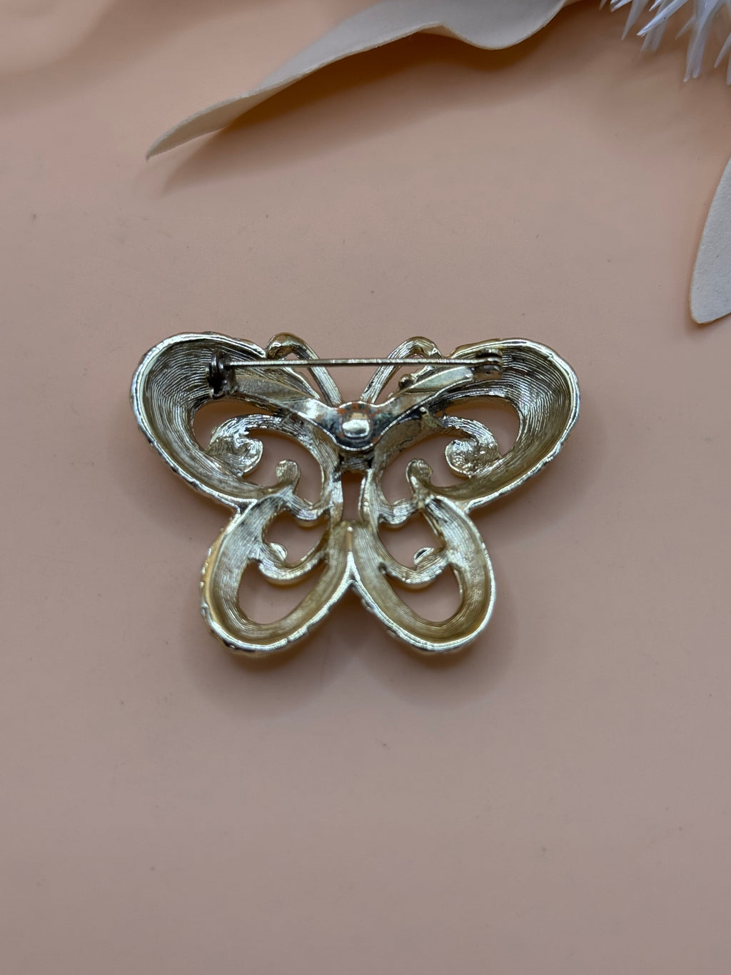Vintage Gold Tone Openwork Butterfly Brooch Textured Filigree Style Pin Elegant