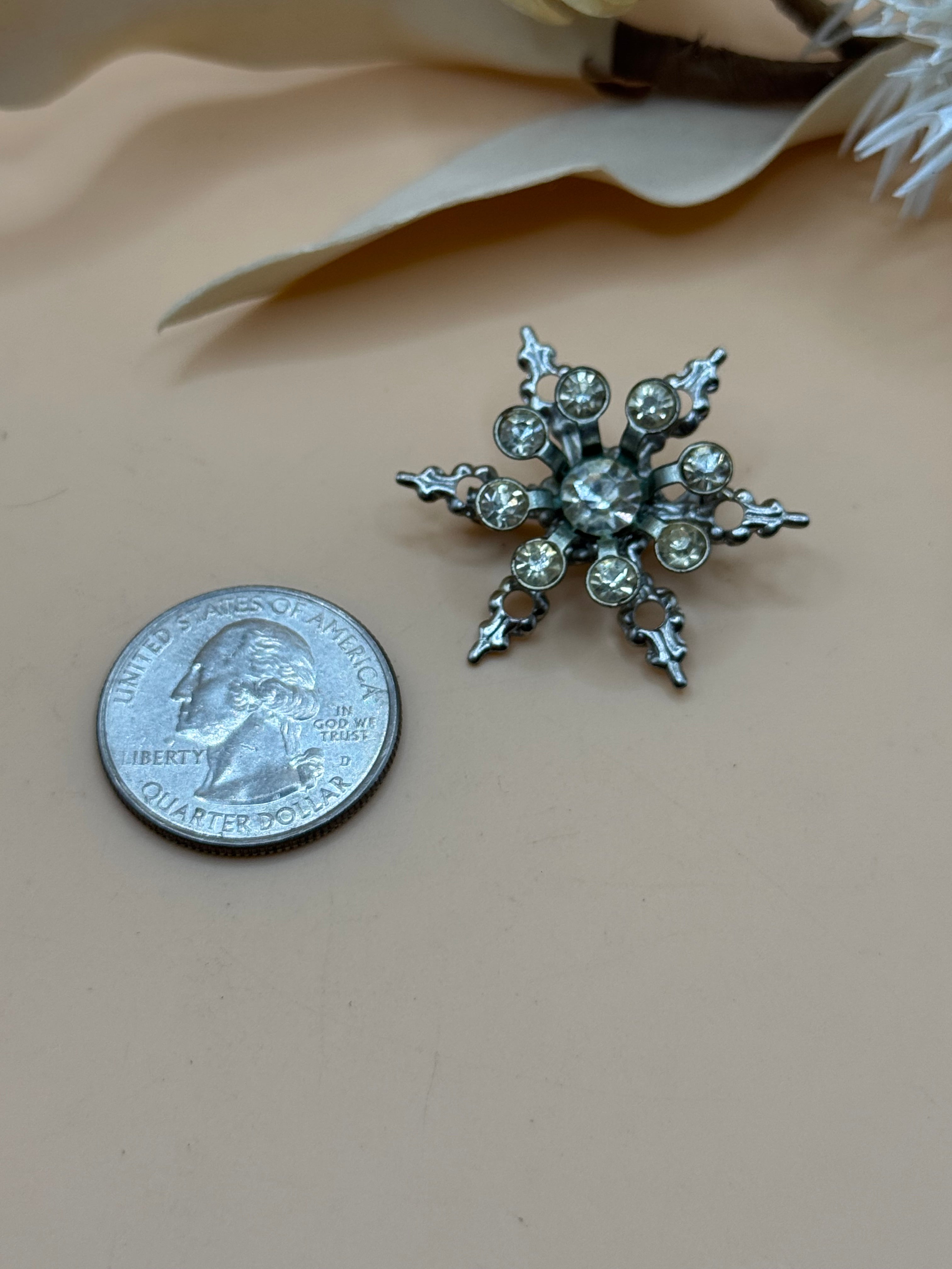 Vintage Silver Tone Clear Rhinestone Snowflake Brooch Sparkly Winter Holiday Pin