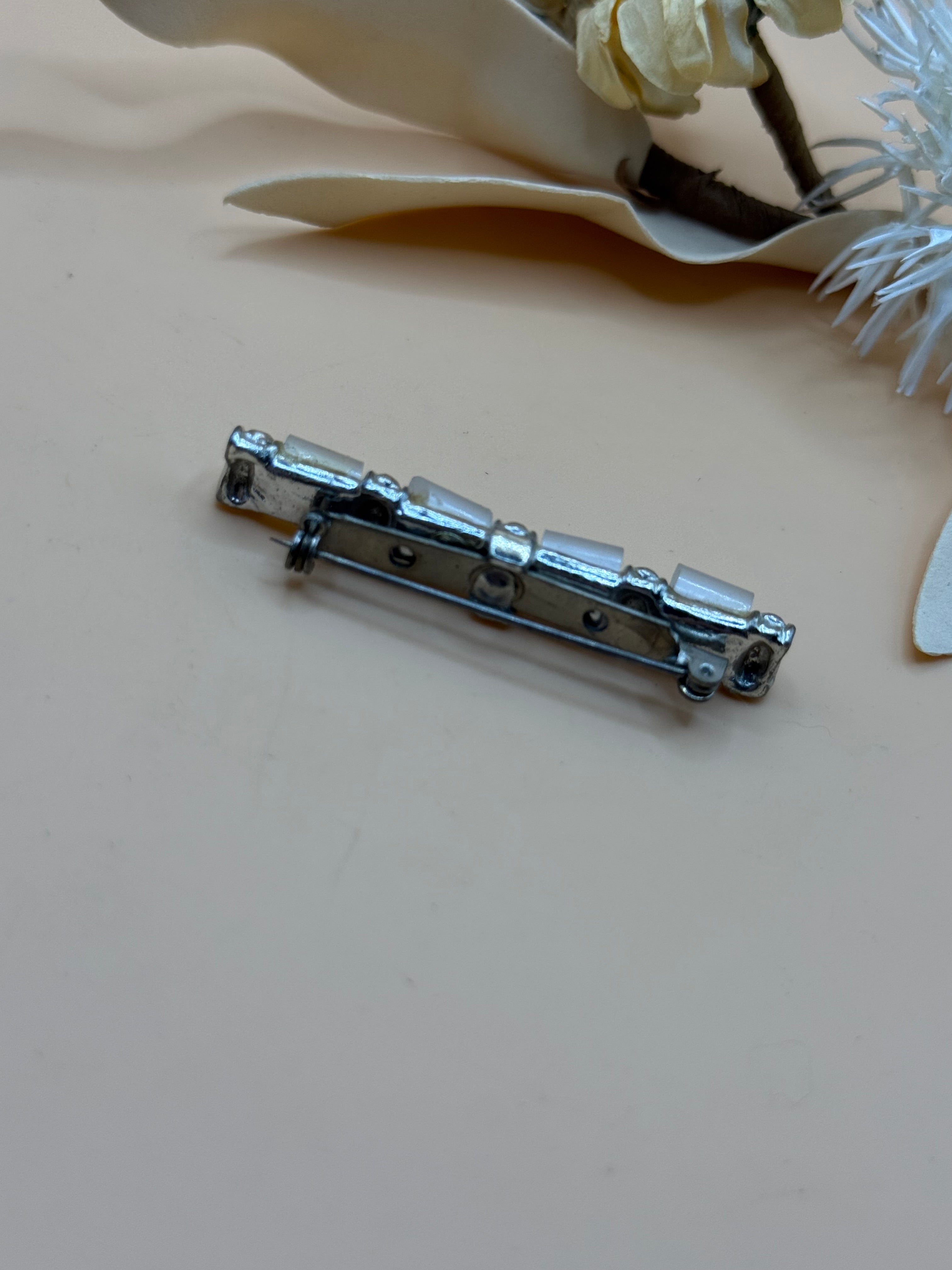 Vintage White Lucite Silver Tone Bar Brooch Pin Mid Century Modern Minimalist