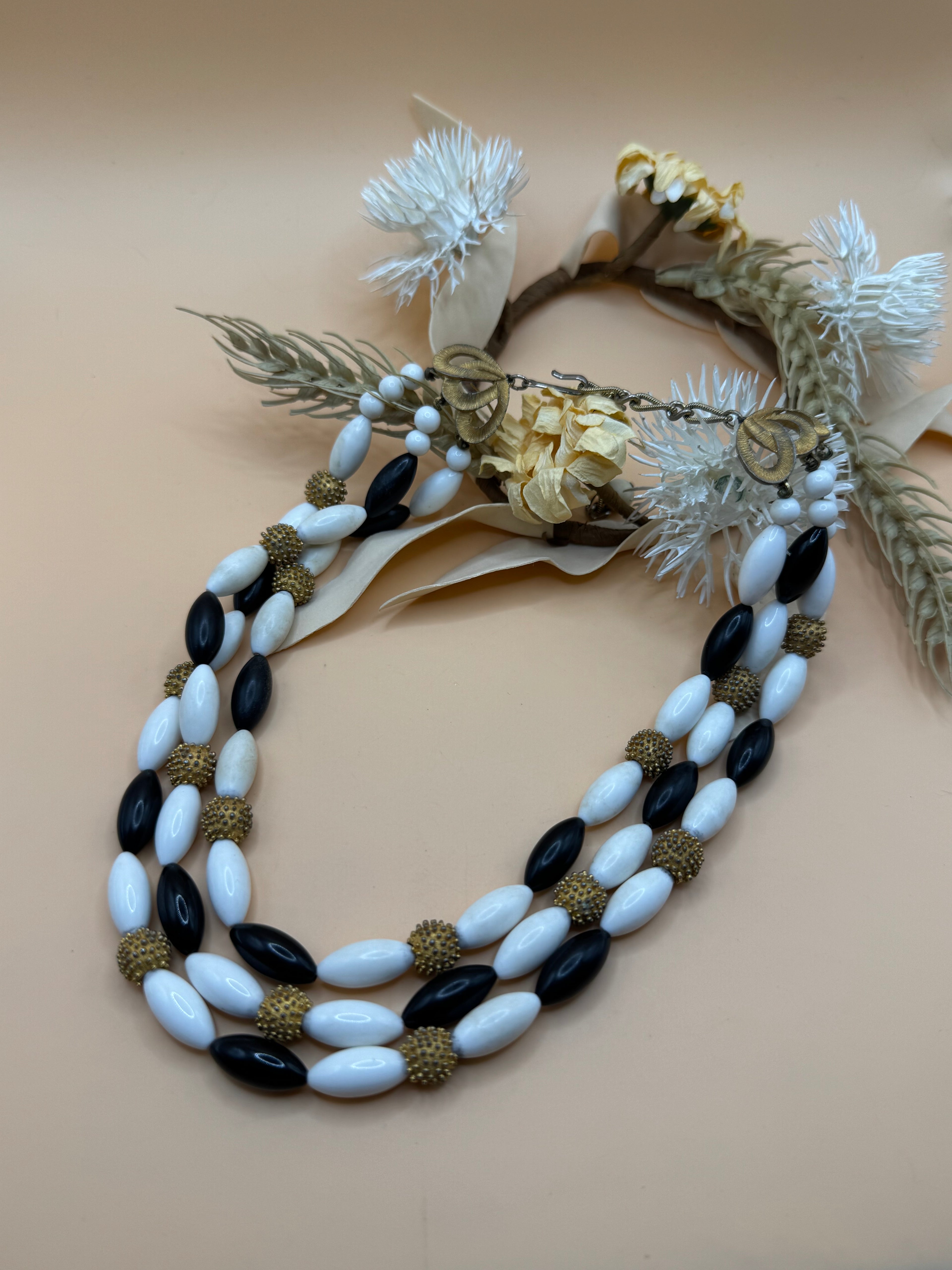 Vintage Black White Beaded Triple Strand Necklace Gold Tone Adjustable 14 Inch