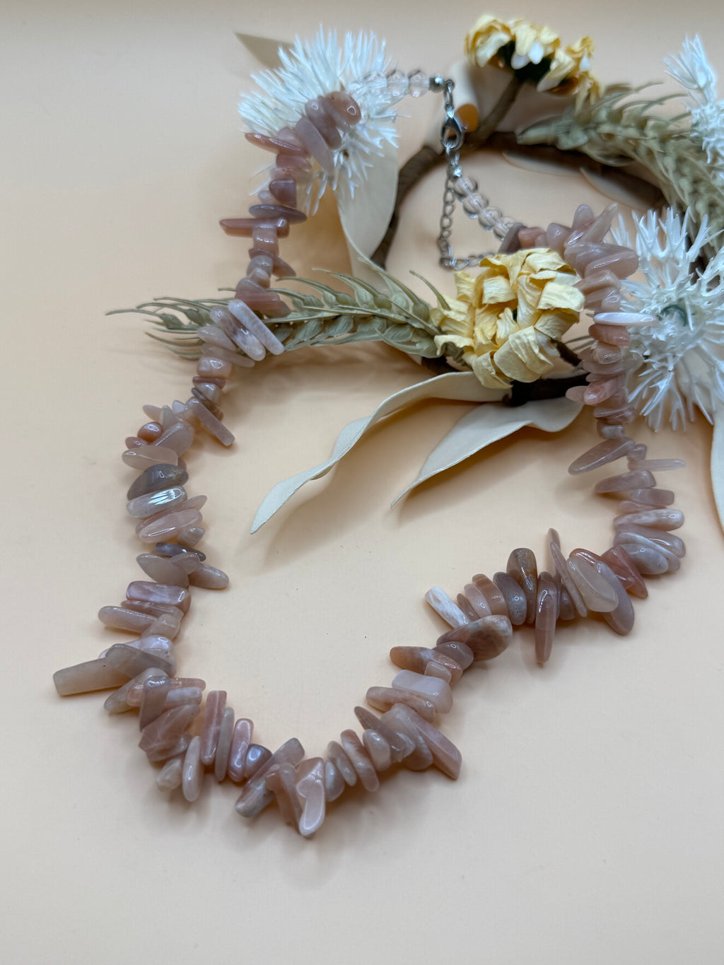Pink Stone Chip Necklace Silver Tone 16 Inch Vintage Style