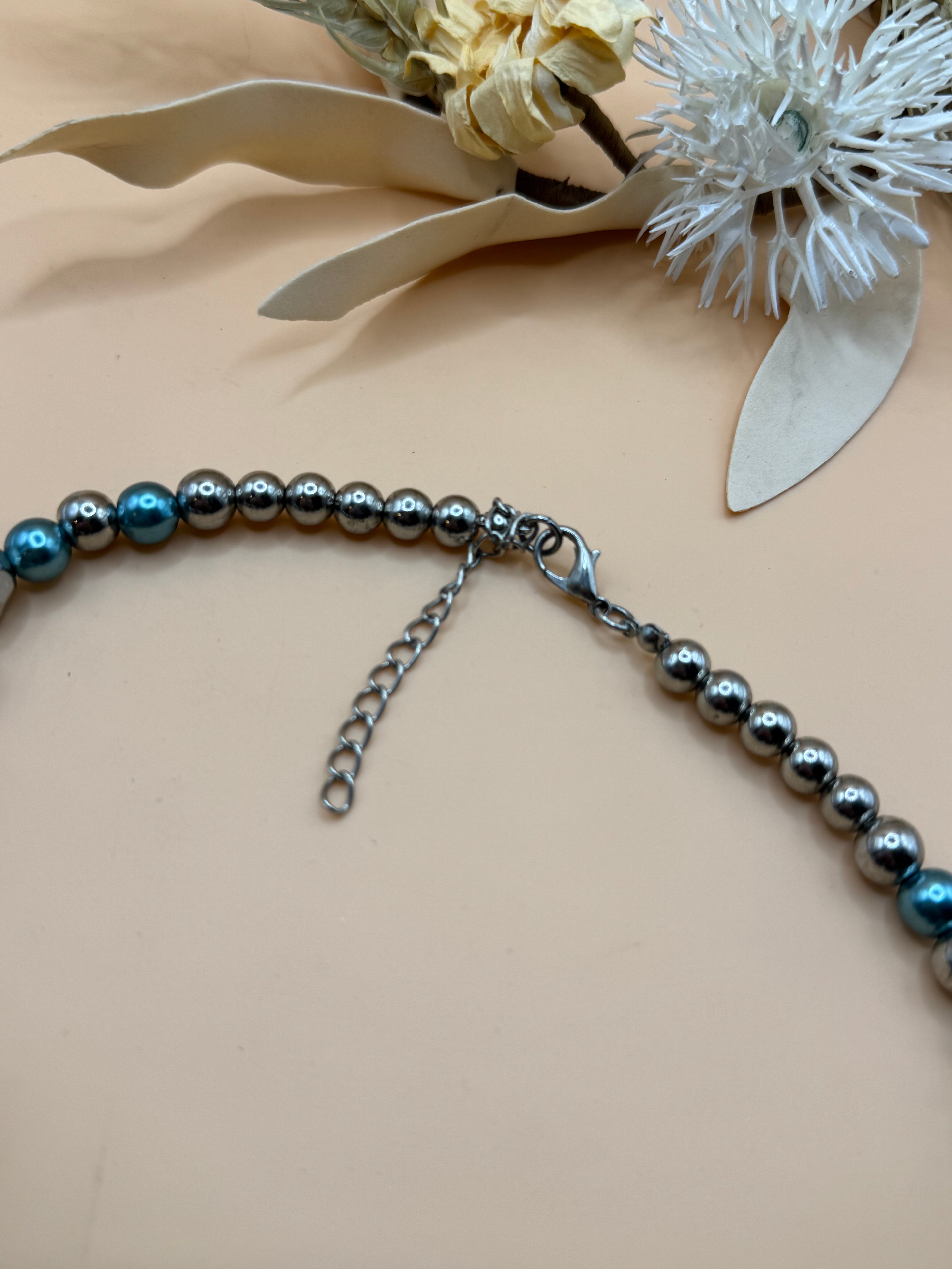 Silver Tone Teal Green Stone Beaded Necklace 16 Inch Statement Jewelry